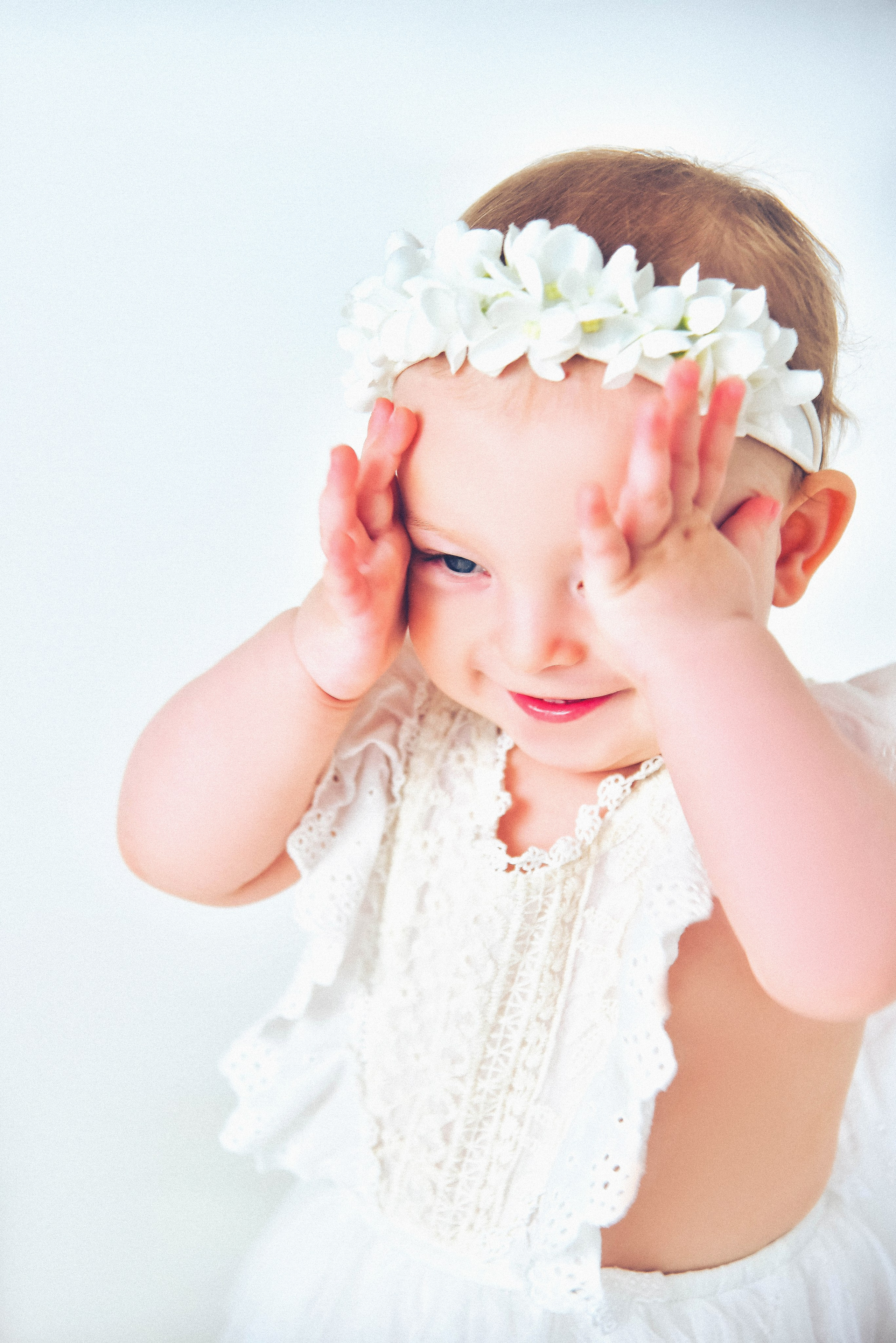 Малышки Антураж