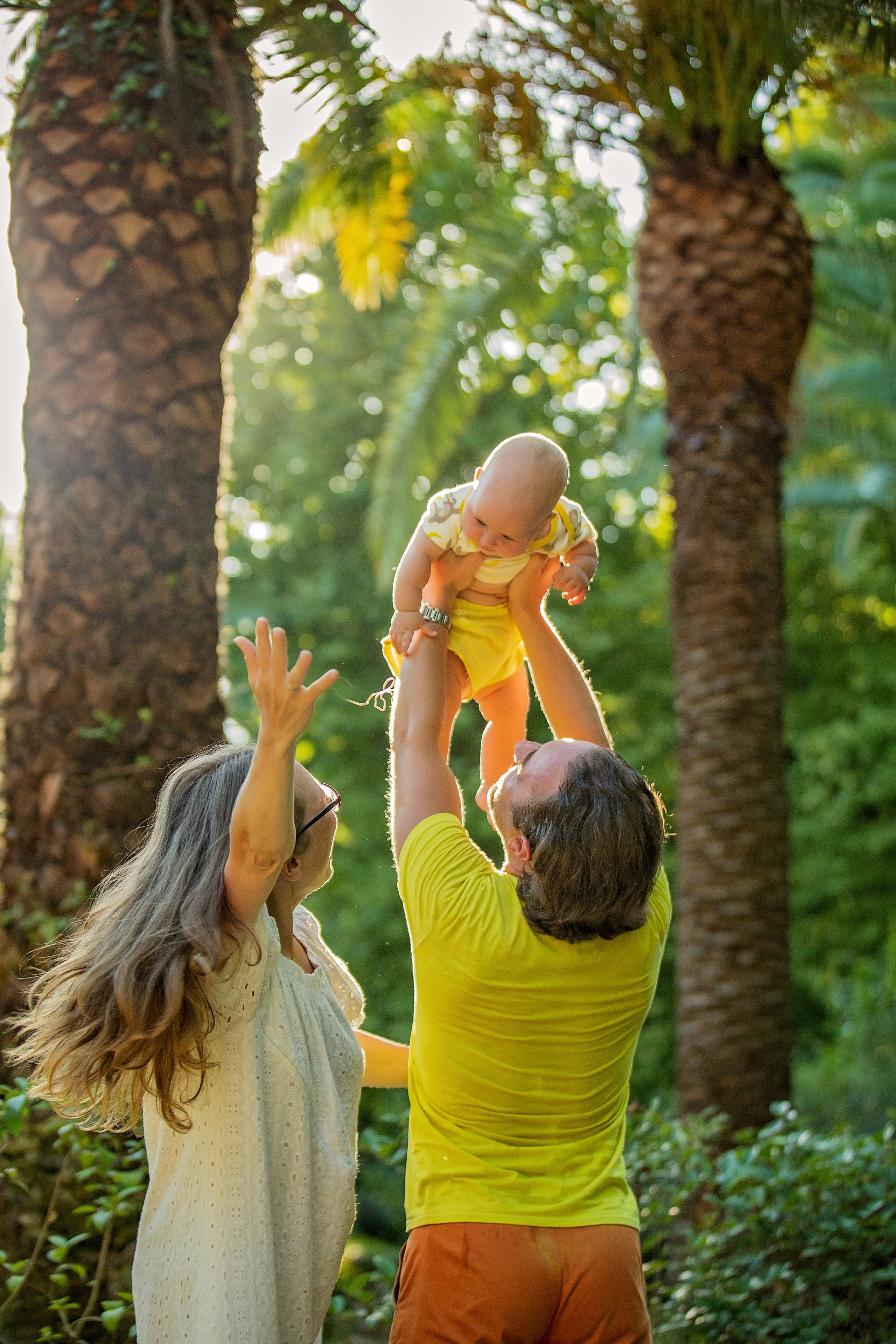 Алло, Галочка? Ты себе не представляешь! Я сейчас улетаю в Гагры. Свадебный и семейный фотограф в Абхазии Эля Цишба