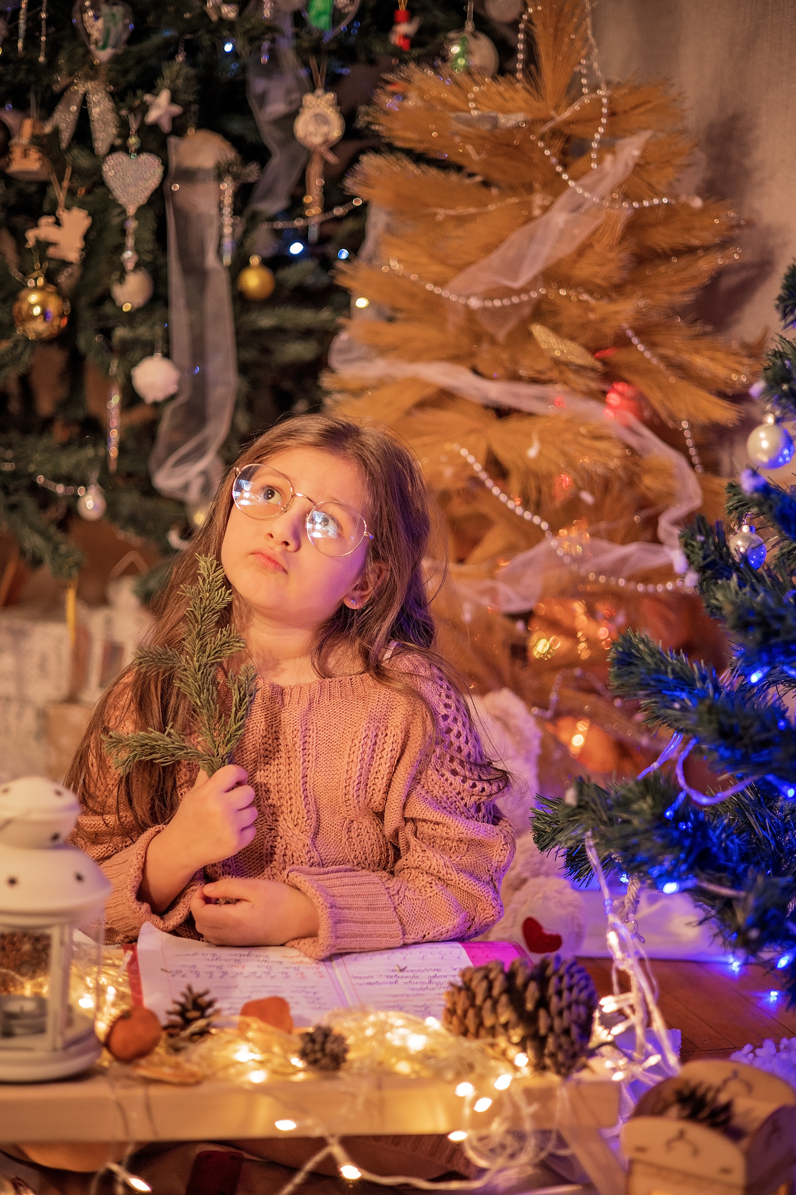 Под елкой. Свадебный и семейный фотограф в Абхазии Эля Цишба