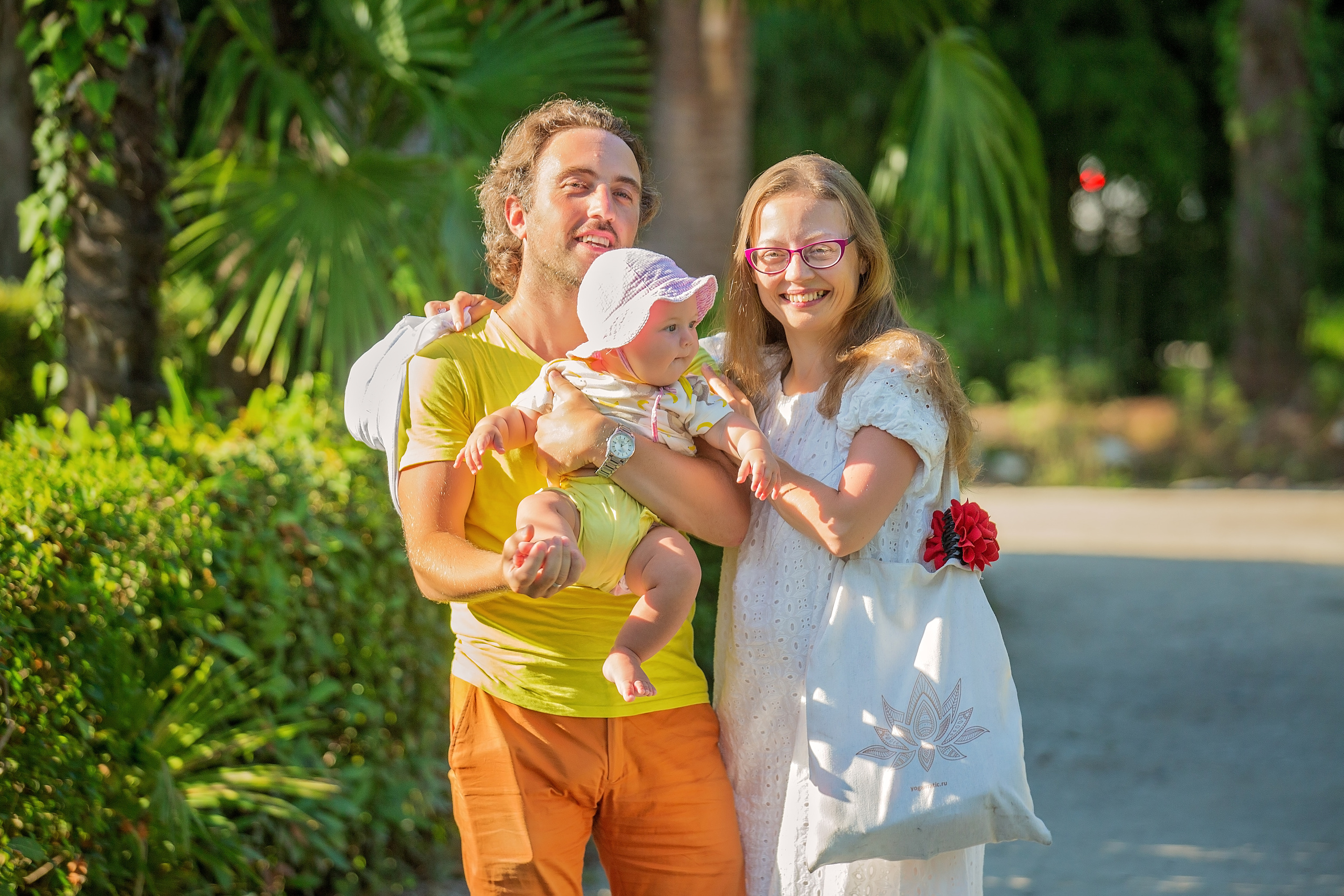 Алло, Галочка? Ты себе не представляешь! Я сейчас улетаю в Гагры. Свадебный и семейный фотограф в Абхазии Эля Цишба