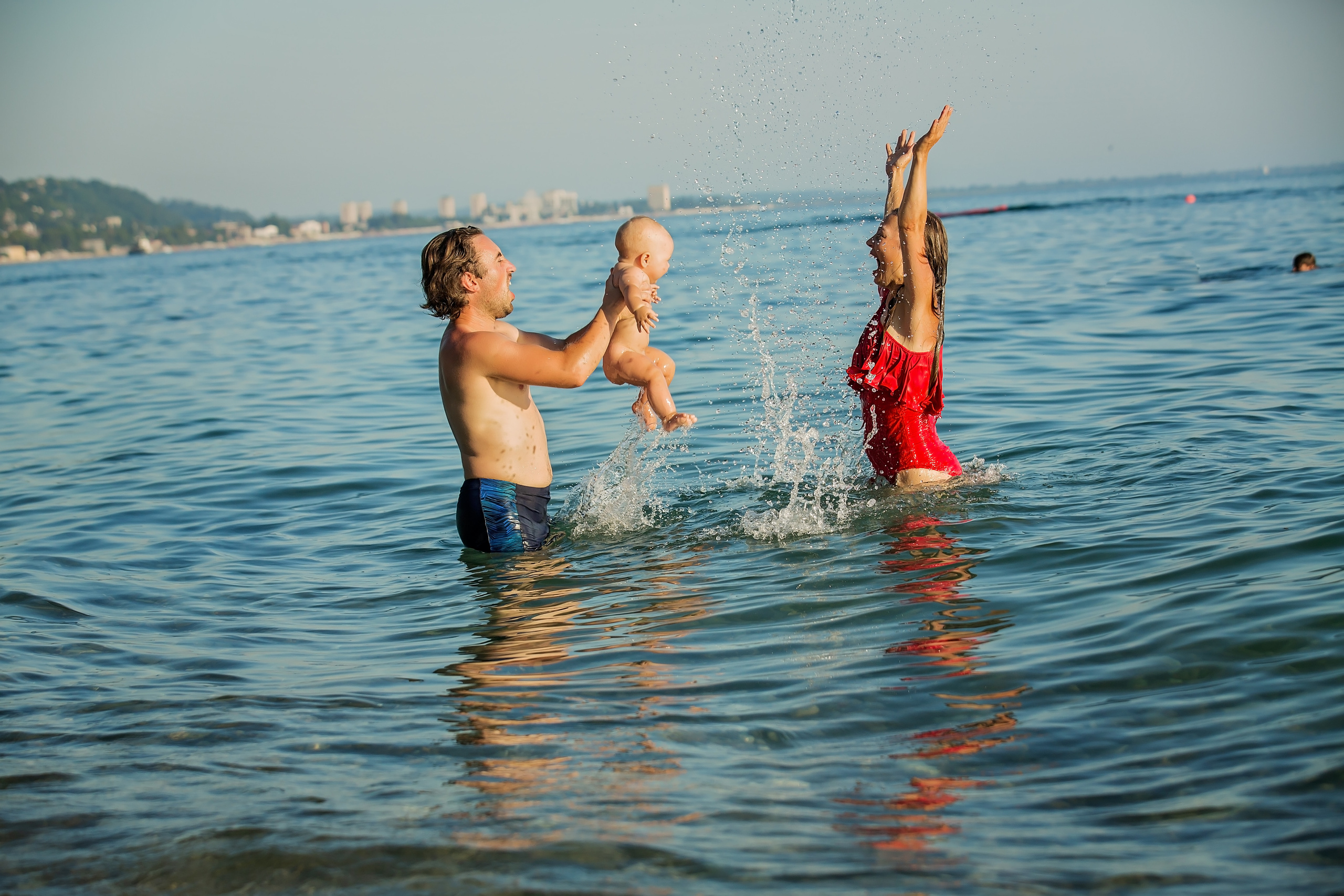 Алло, Галочка? Ты себе не представляешь! Я сейчас улетаю в Гагры. Свадебный и семейный фотограф в Абхазии Эля Цишба