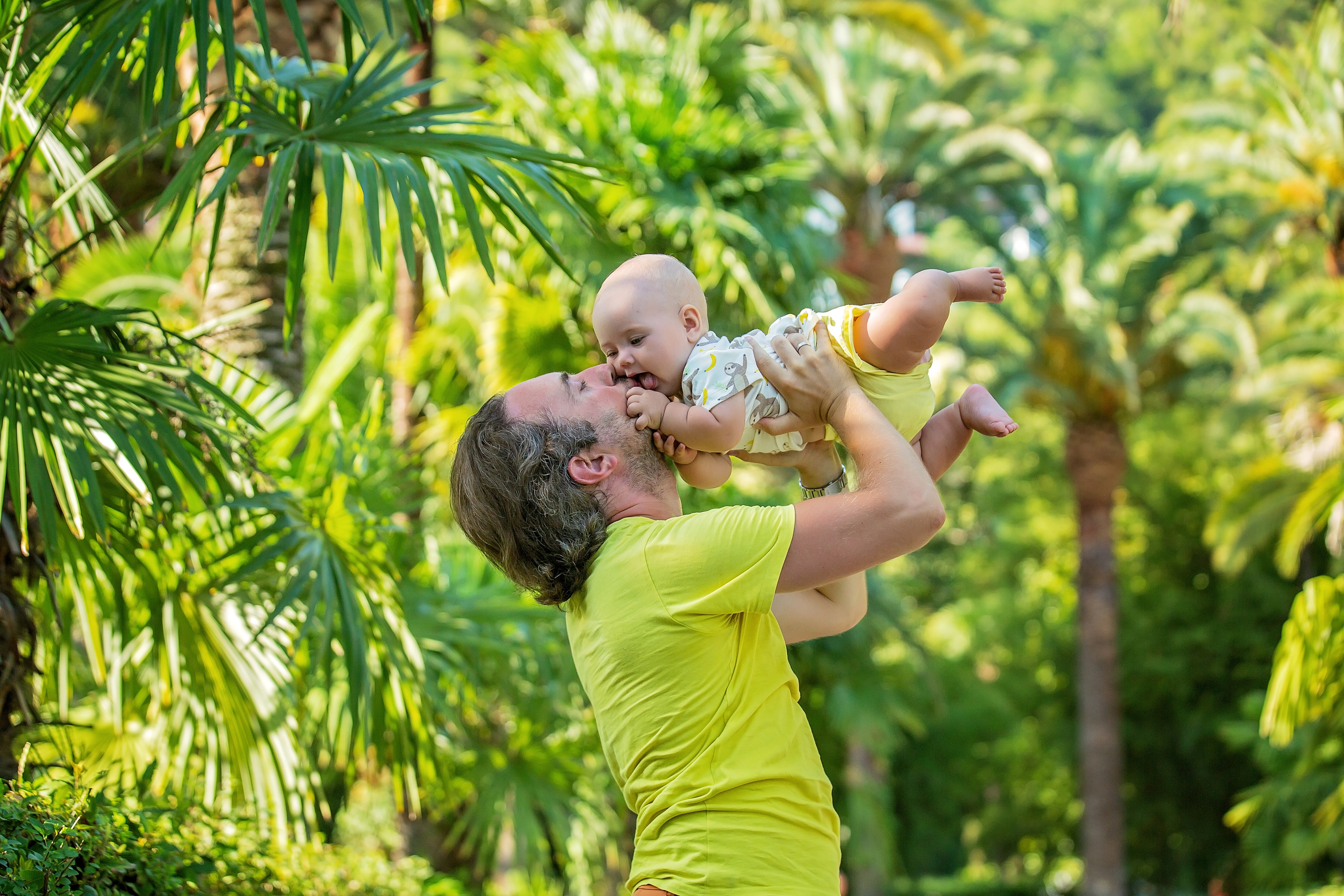 Алло, Галочка? Ты себе не представляешь! Я сейчас улетаю в Гагры. Свадебный и семейный фотограф в Абхазии Эля Цишба