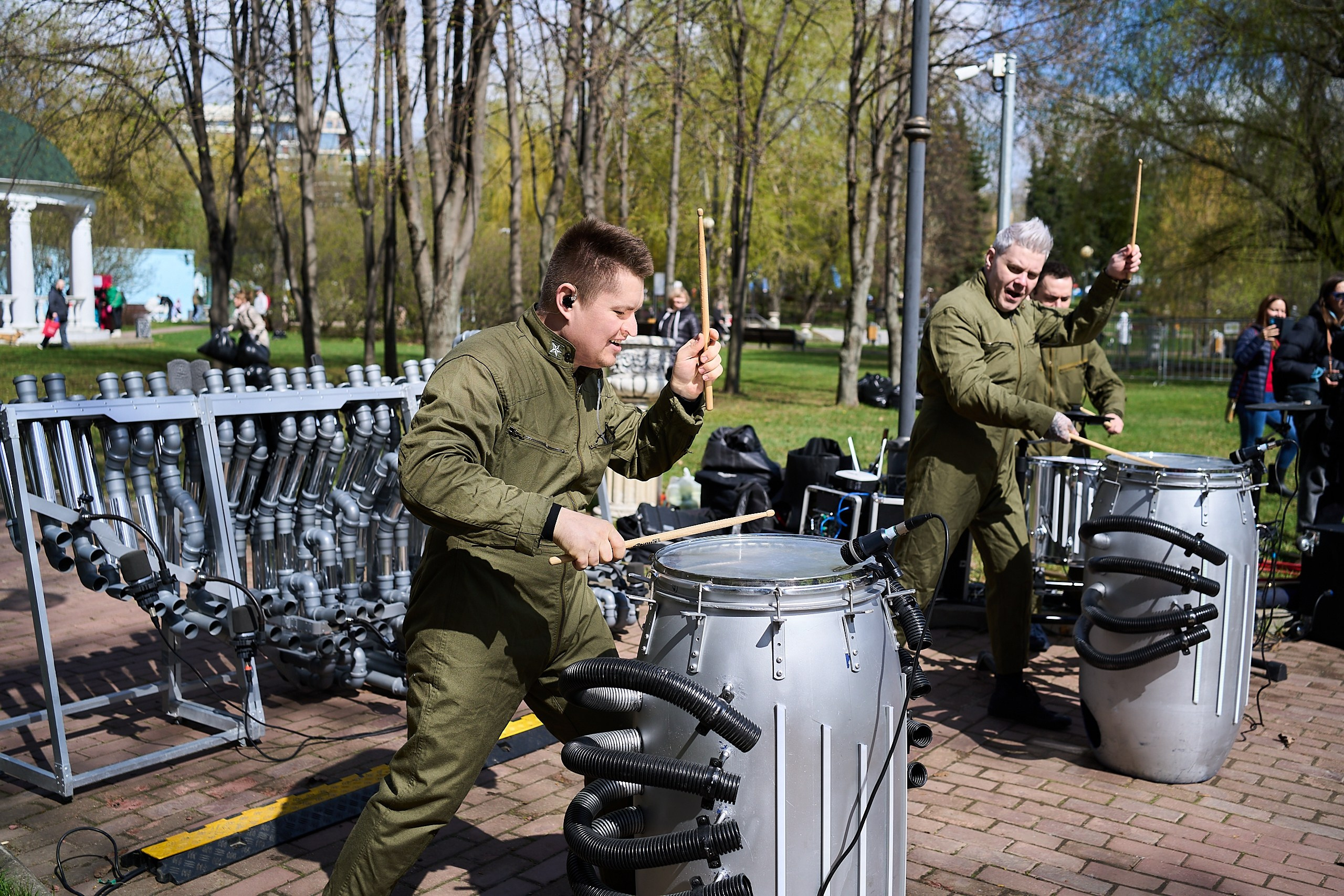 Субботник у Управления делами Мэра и Правительства Москвы. Фотограф и Видеограф в Москве. Олег Корушев