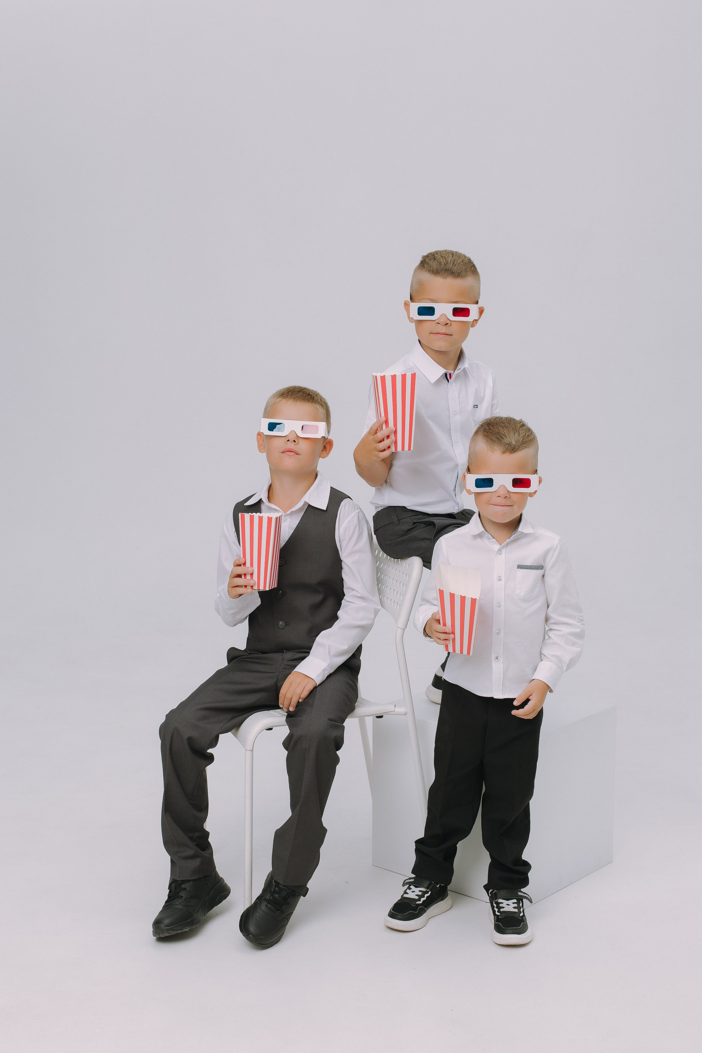 Математика- реквизит и фото для съемки в студии. Выпускные альбомы Натальи Бутко: Новороссийск, Анапа, Геленджик