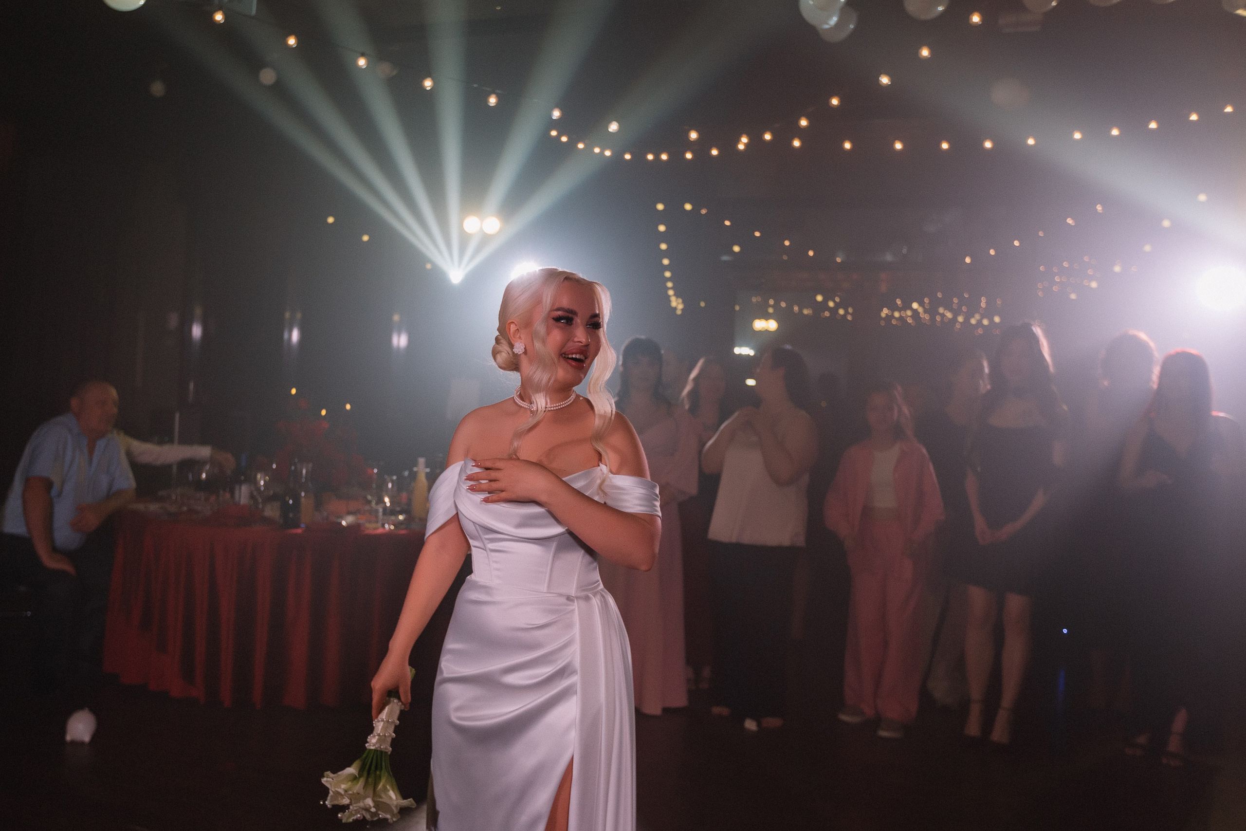 Red ahd love. Свадебный фотограф в Краснодаре Булатова Наталия