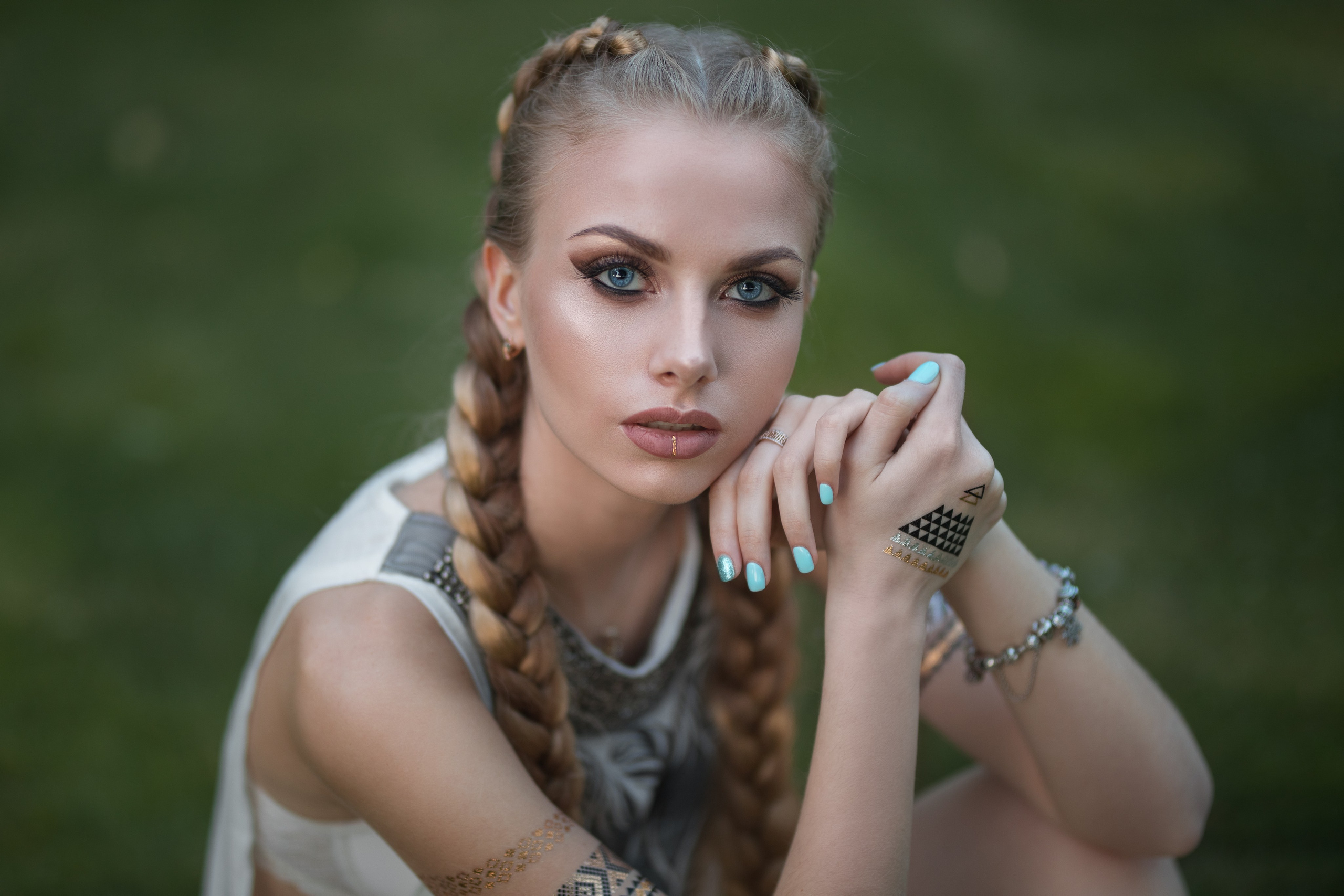 Городская фотосессия в Воронеже с Кариной в формате для «себя»