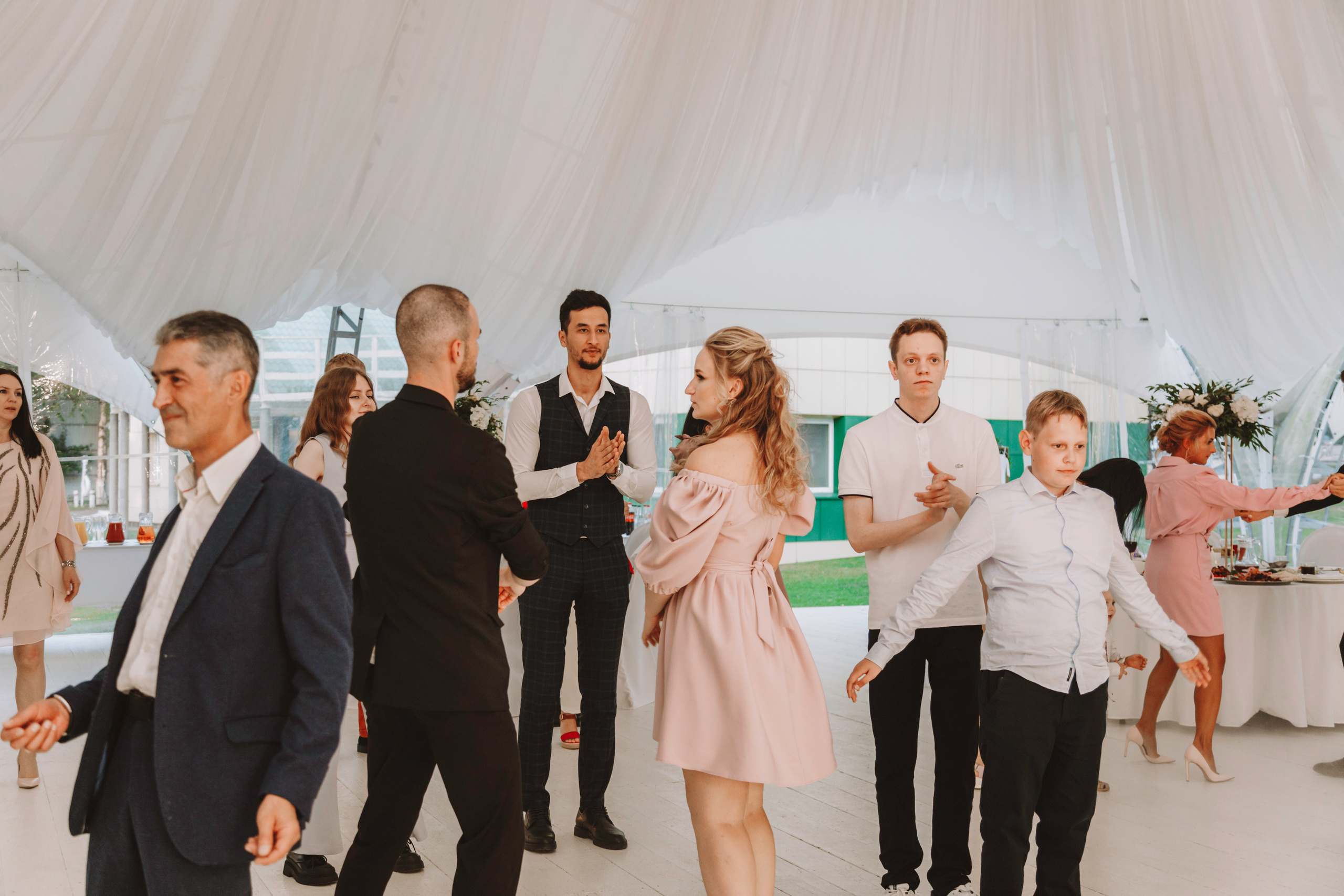 Иван и Юлия. Свадебный и семейный фотограф Анастасия Романова в Москве и Московской области