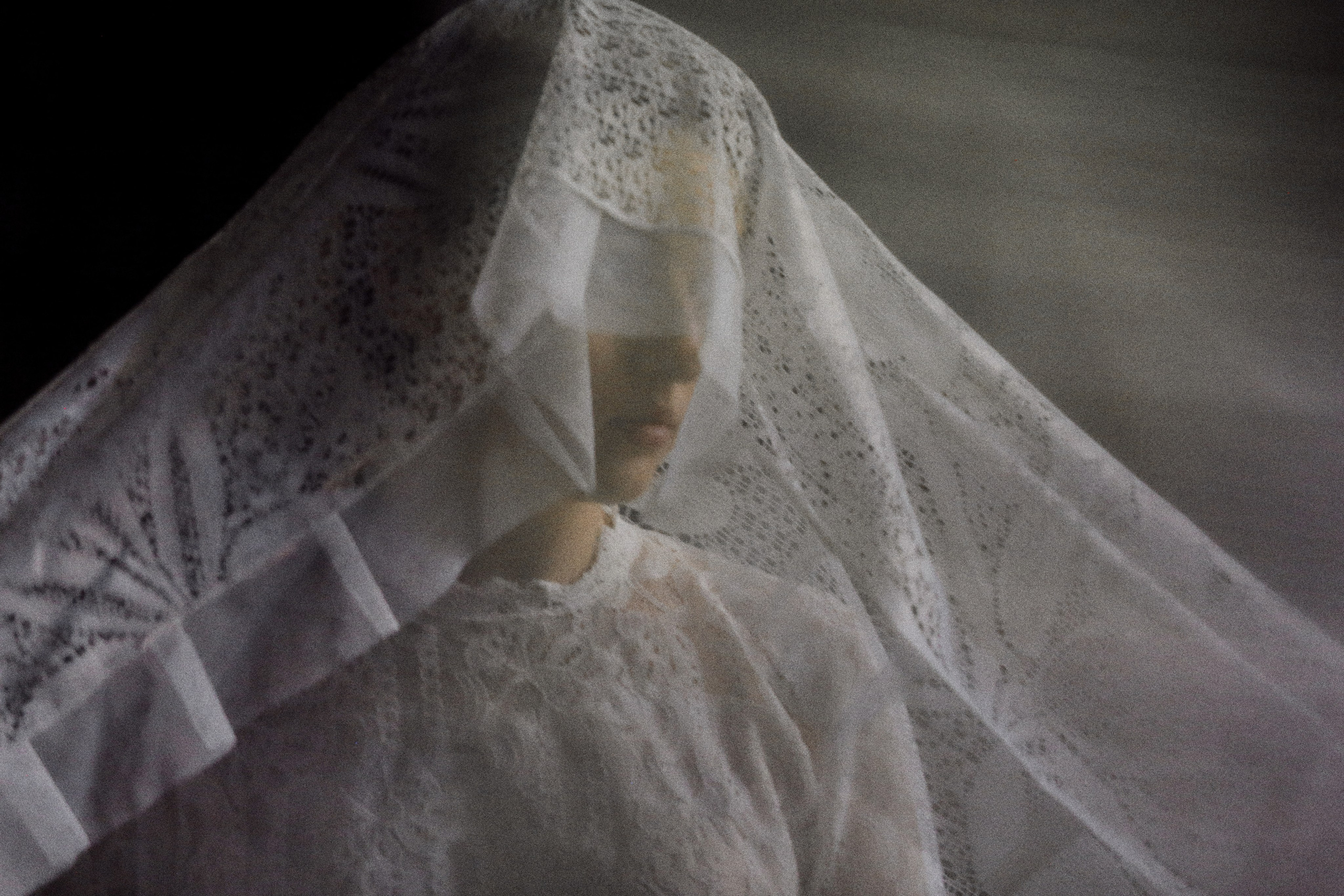 портрет невесты в фате