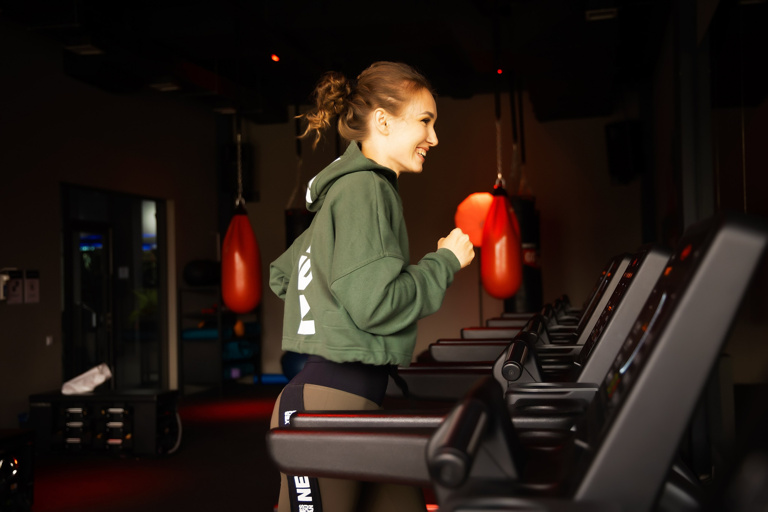 Фотосессия в Спорт зале. Семейный и Свадебный фотограф в Астане Александр Астапов