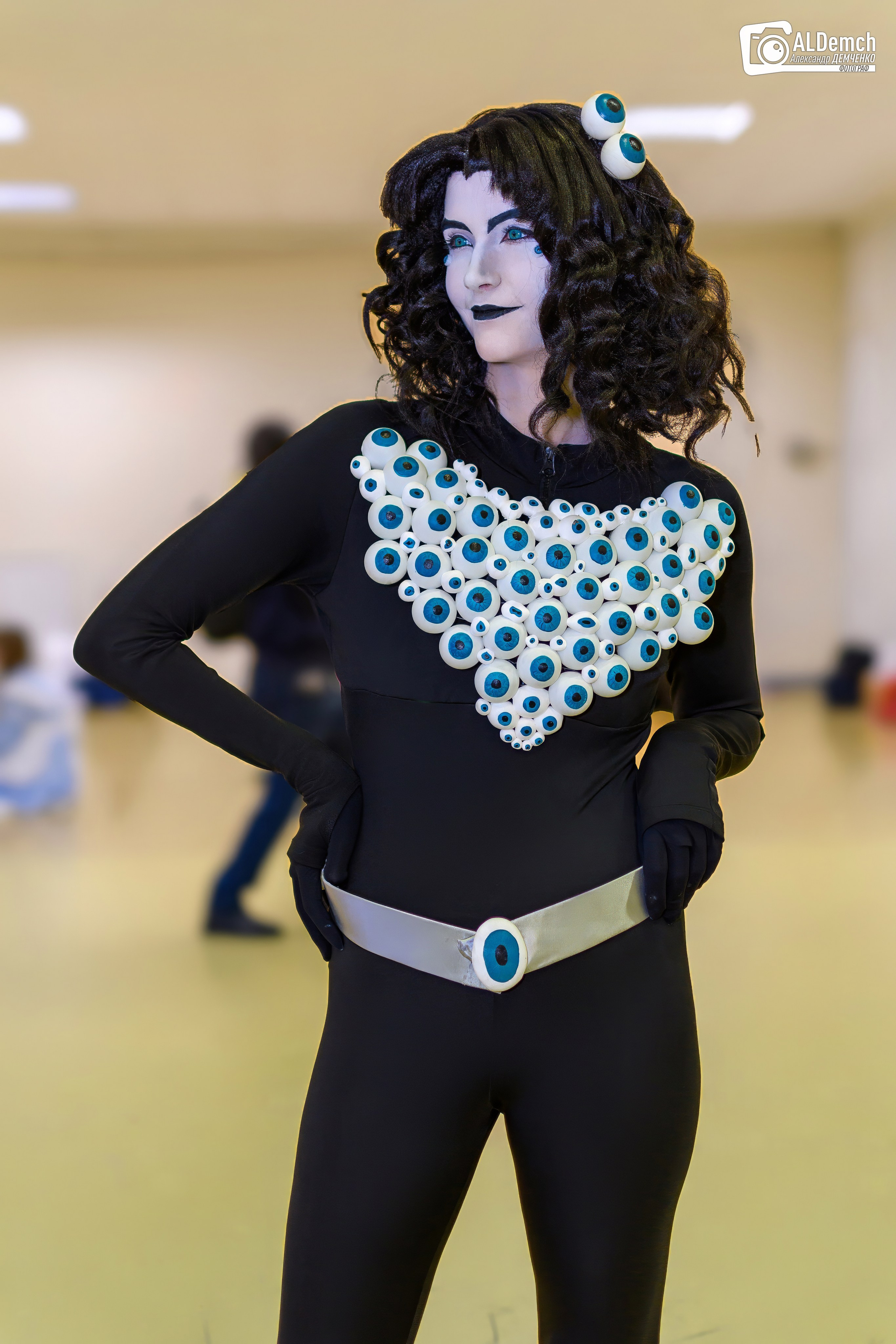 Аниме картинки персонажей и косплей фото в России Москве