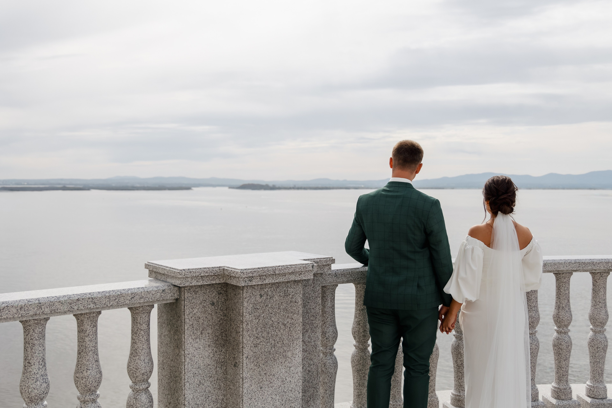 Олег и Юлия. Свадебная прогулка. Свадебный фотограф в Хабаровске