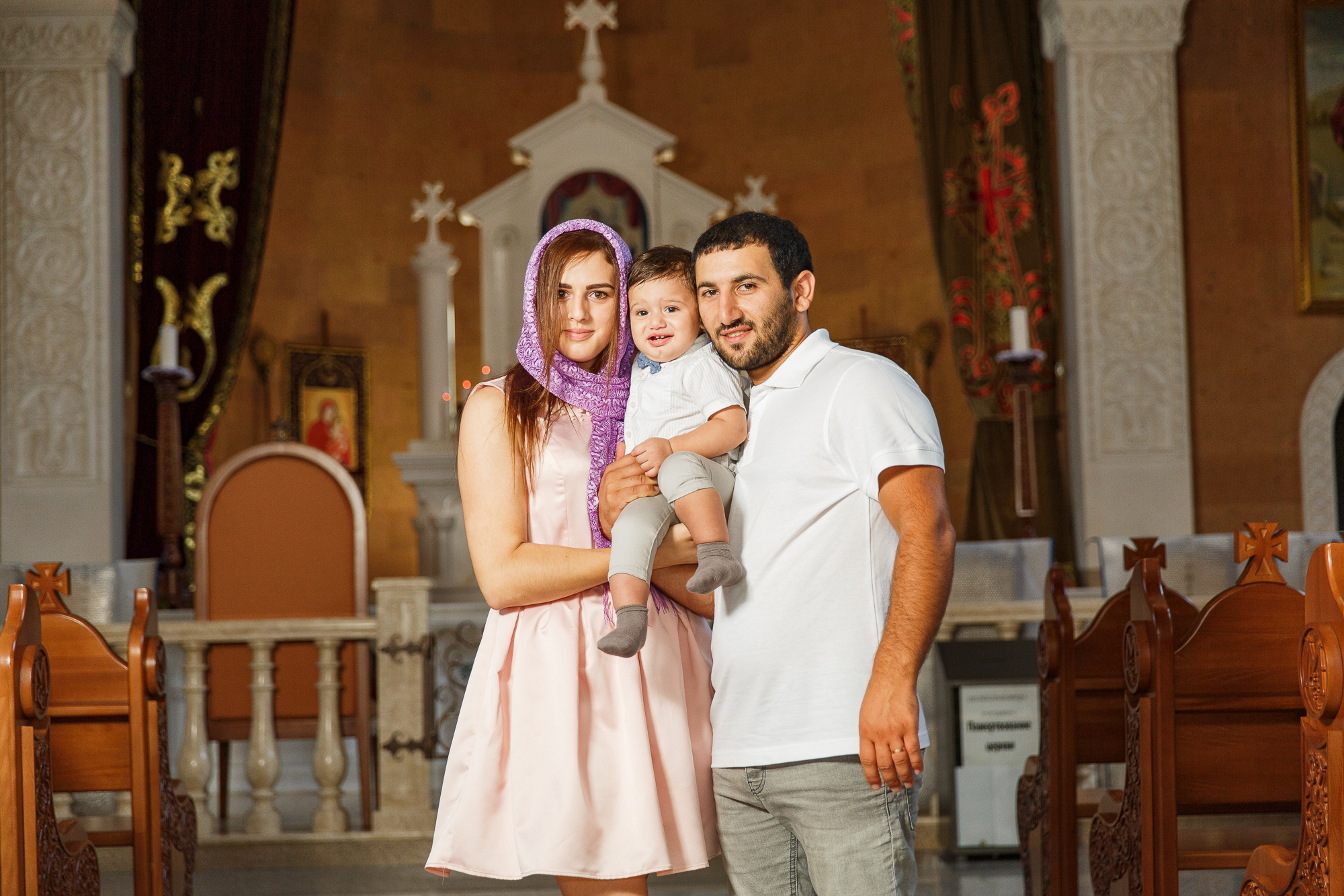 Крещение в Армянской Церкви. Профессиональная фотосъёмка интерьеров, предметная фотосессия еды для меню г. Анапа