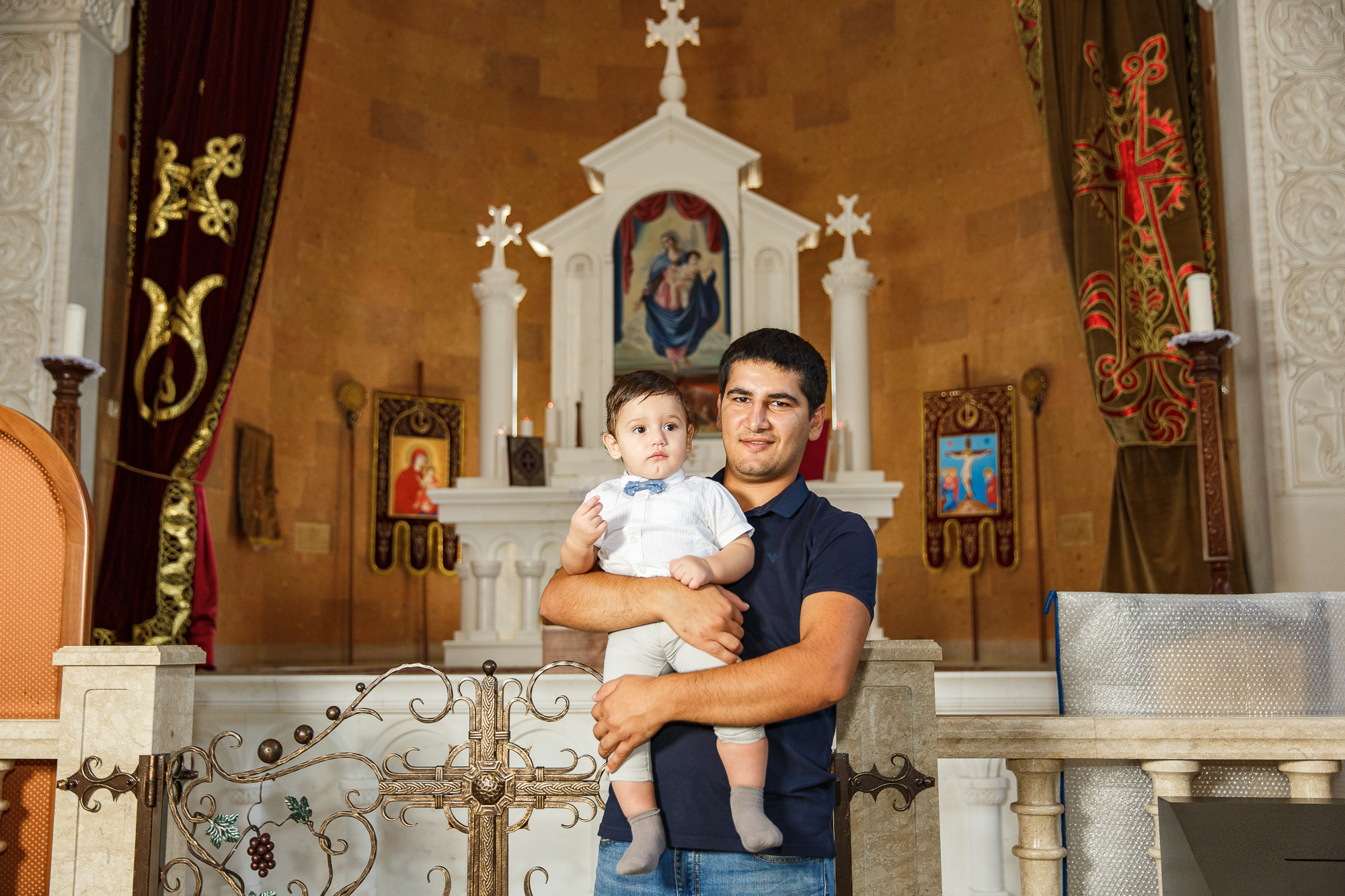 Крещение в Армянской Церкви. Профессиональная фотосъёмка интерьеров, предметная фотосессия еды для меню г. Анапа