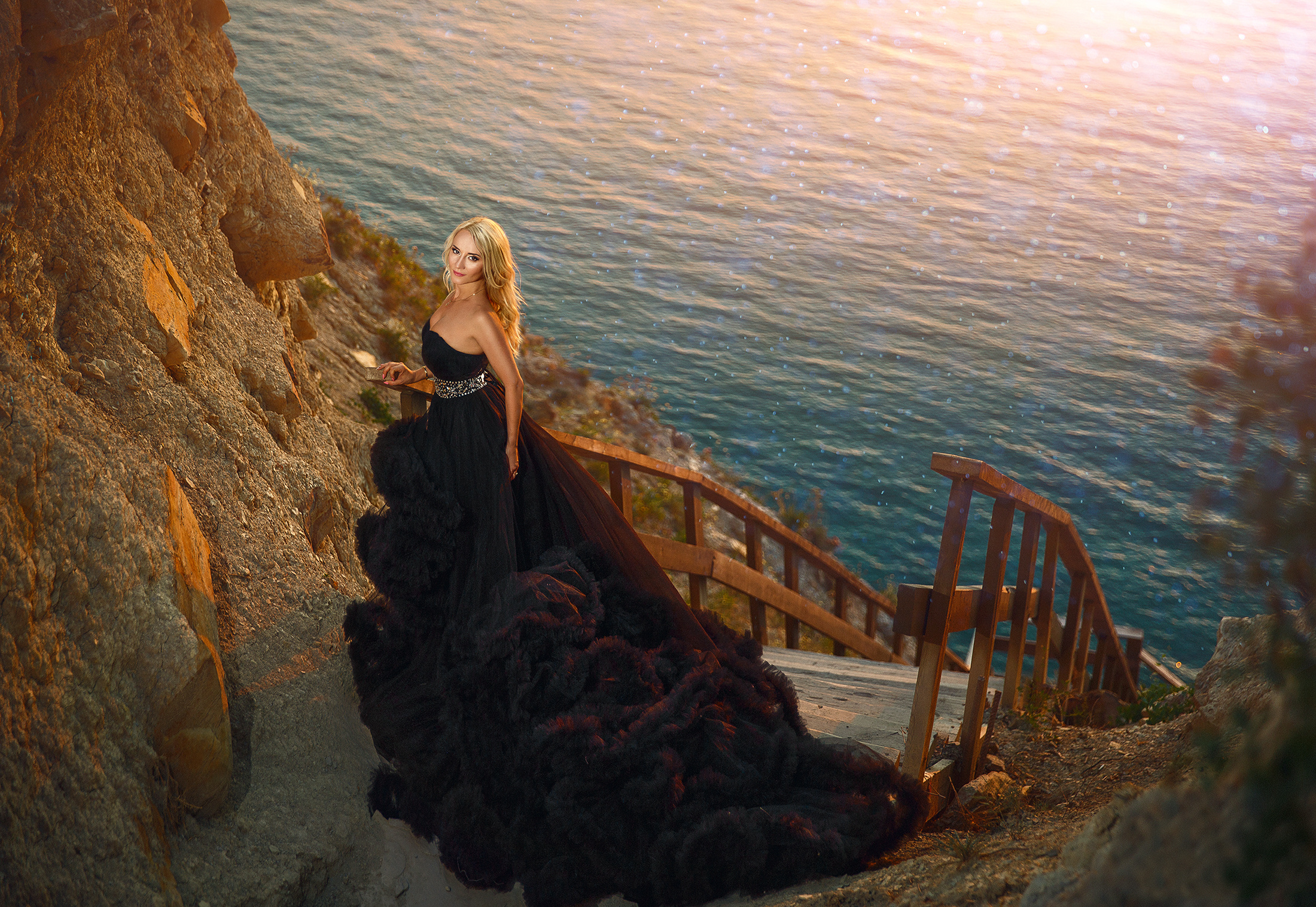 Renatphoto-Модные фотосессии  в студии  для журналов. Профессиональная фотосъёмка интерьеров, предметная фотосессия еды для меню г. Анапа