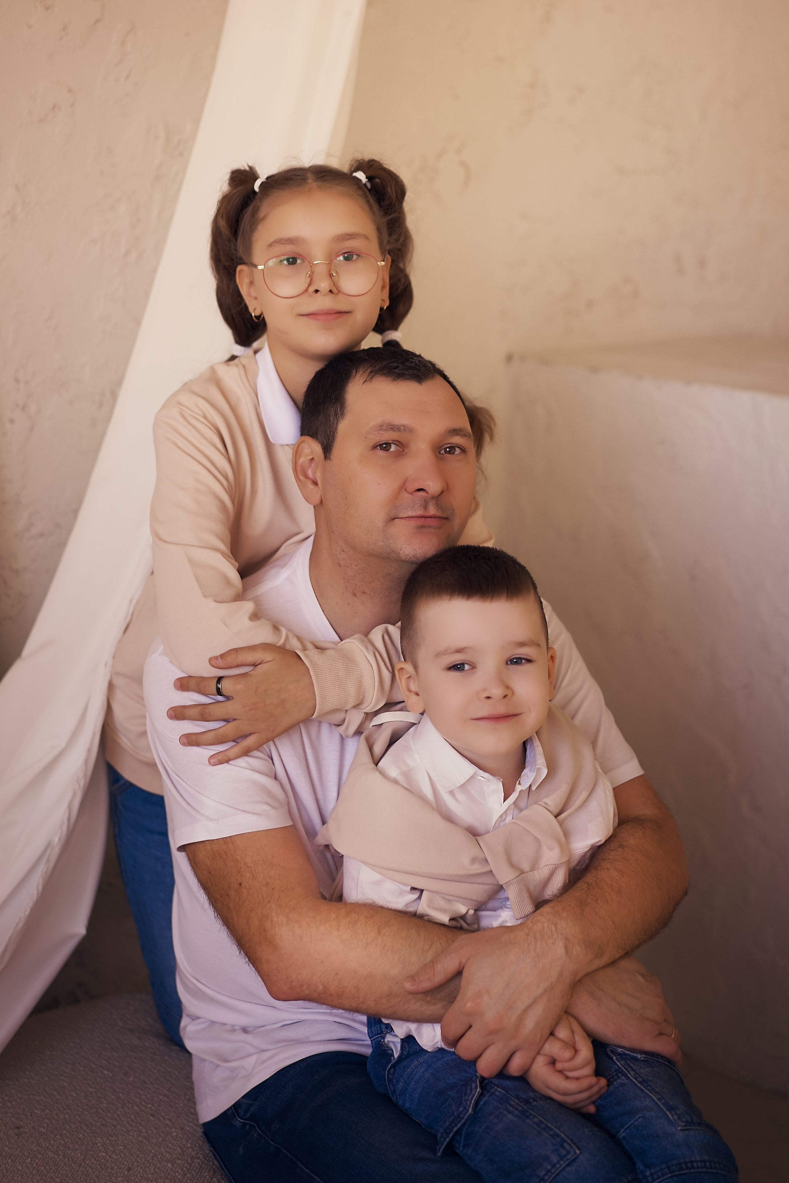 Альбом "Семейная фотосессия в студии". ФОТОГРАФ Лидия Баженова