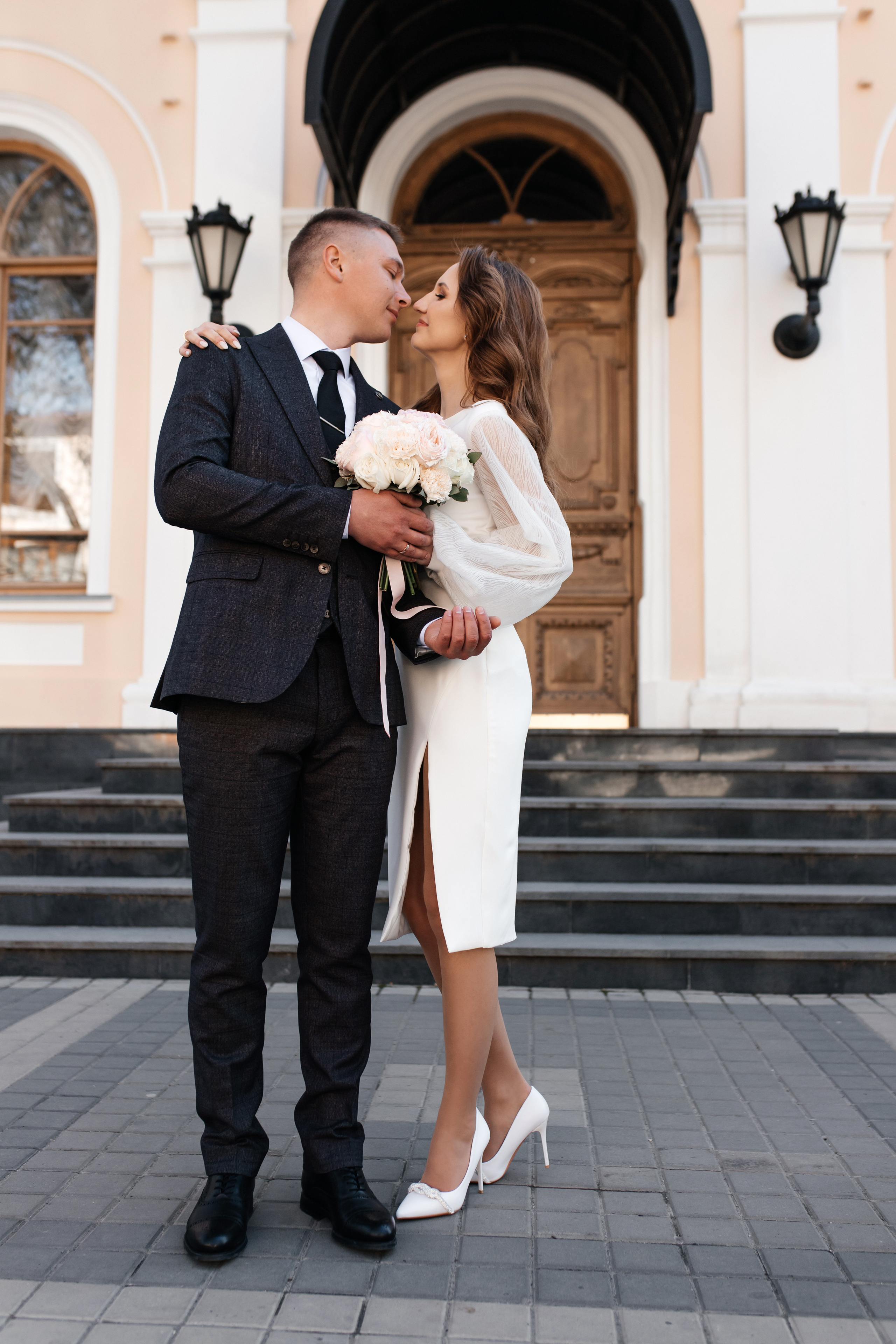 M & V. ФОТОГРАФ