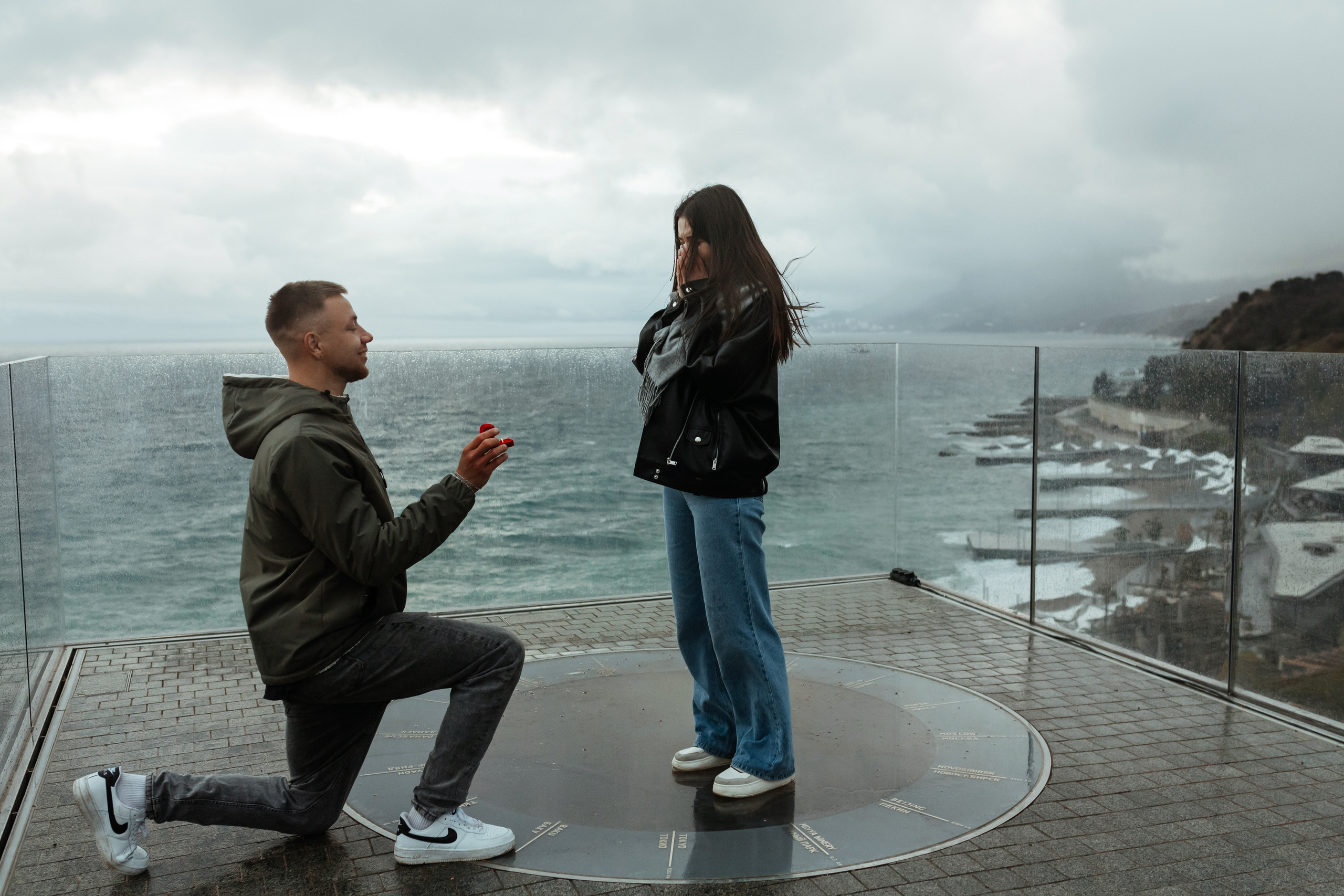 T & A. ФОТОГРАФ