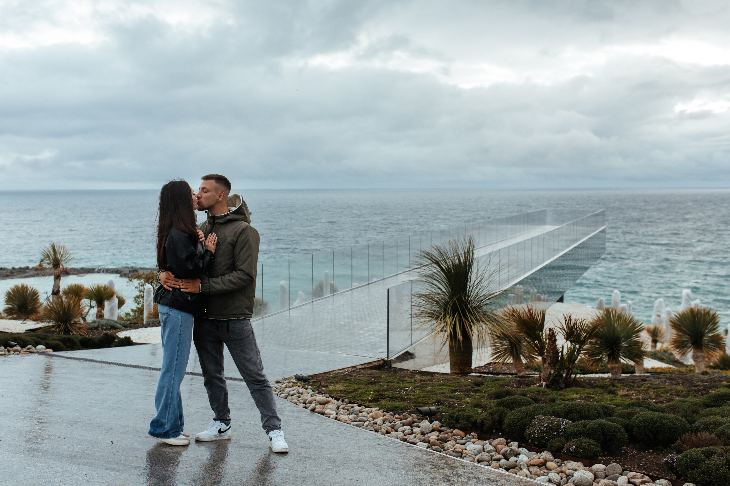 T & A. ФОТОГРАФ