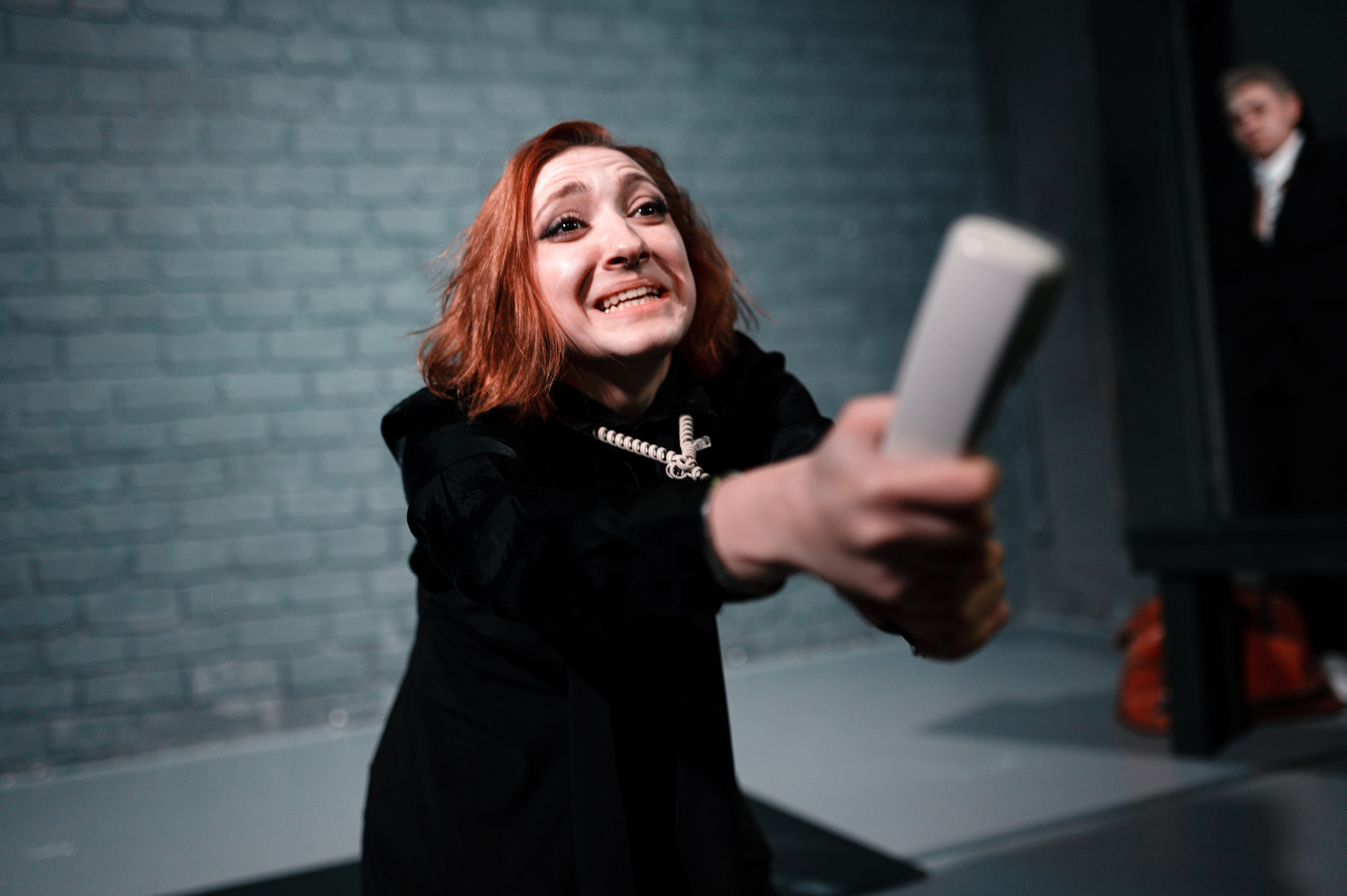 Спектакль «ЧЕЛОВЕЧКИ». Арт-пространство «Свои». Профессиональная фотосессия в Краснодаре | Фотограф Денис Труфанов