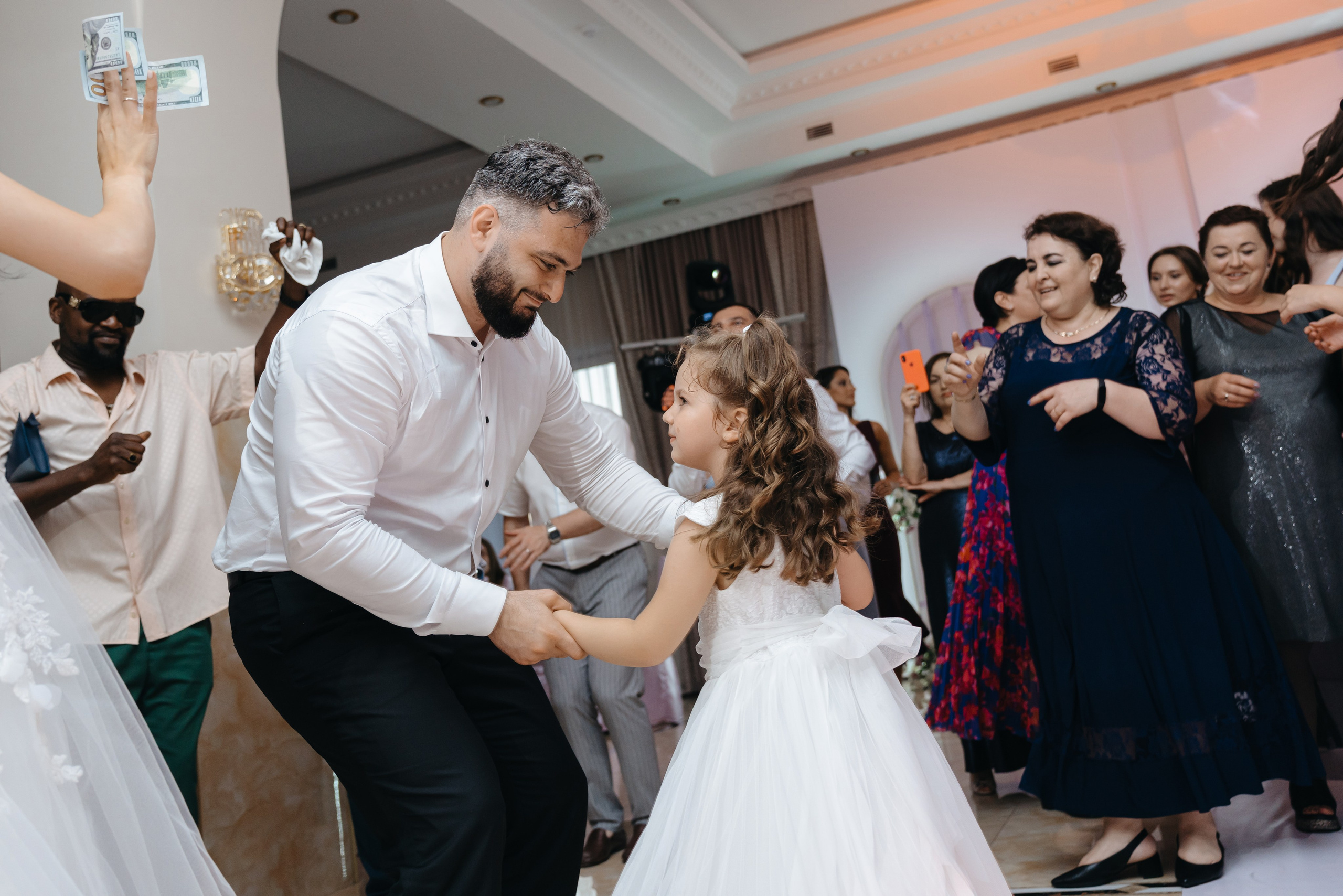 Артем и Лусине. Свадебный фотограф Красноярск Вязьминова Мария