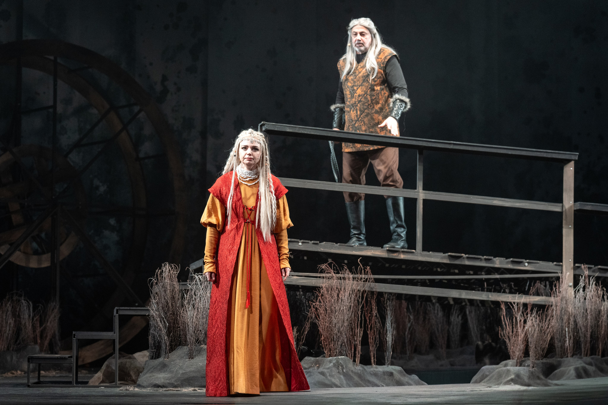 Алтайский молодёжный театр: Яга. Сайт фотографа Сергея Абрамова