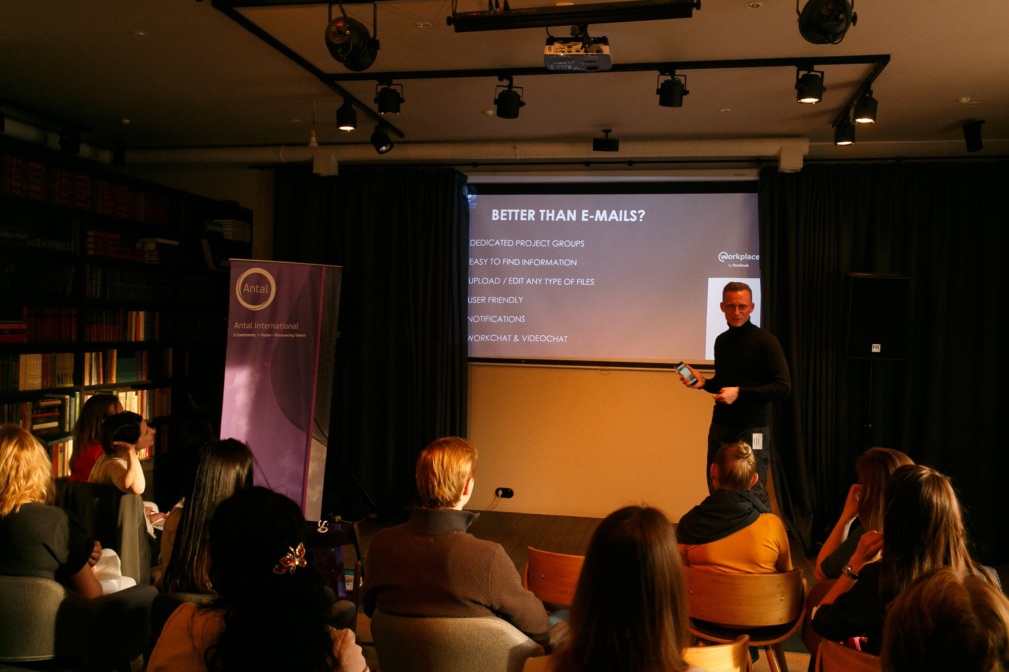 «КНИГИ И КОФЕ». Рабочая сторона — бизнес портрет и репортаж в Санкт-Петербурге