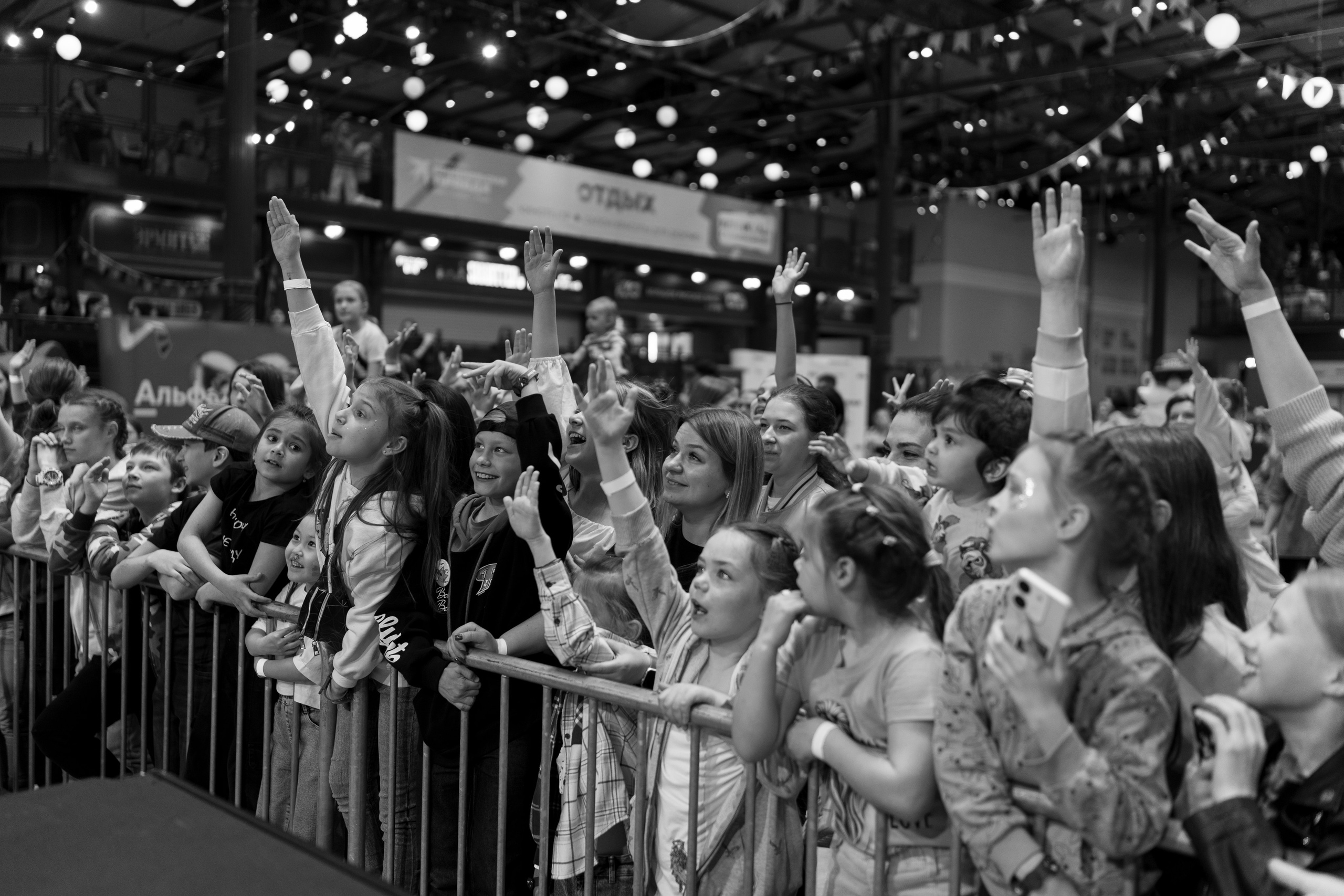 Три кота на «Каникулы с Комсомолкой» 04.05.24. Свадебный и семейный фотограф в Санкт-Петербурге Дмитрий Панин