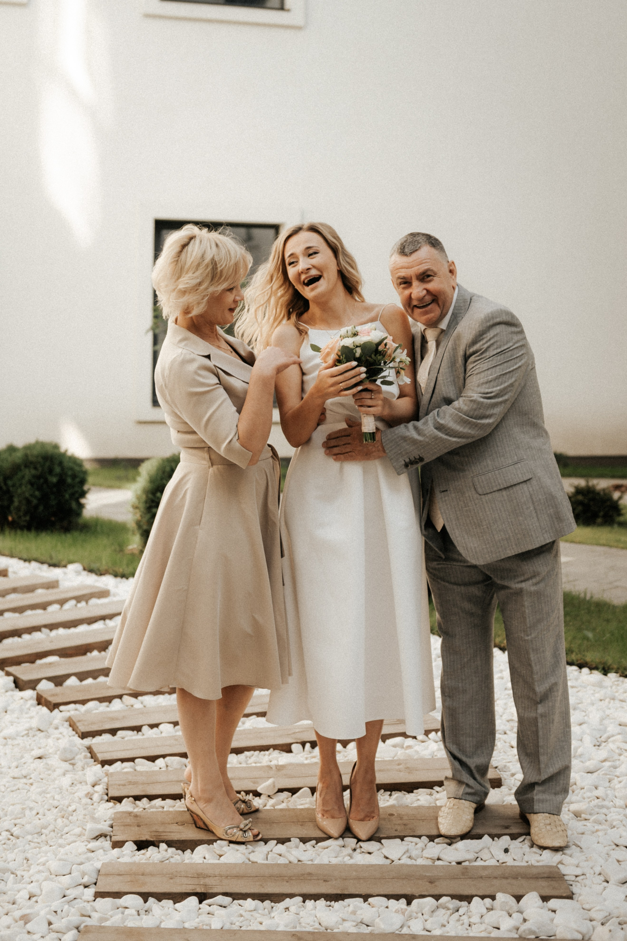 Свадебные фотографии. Фотограф в Барнауле Дарья Бутурлакина. Люби.Цени.Касайся