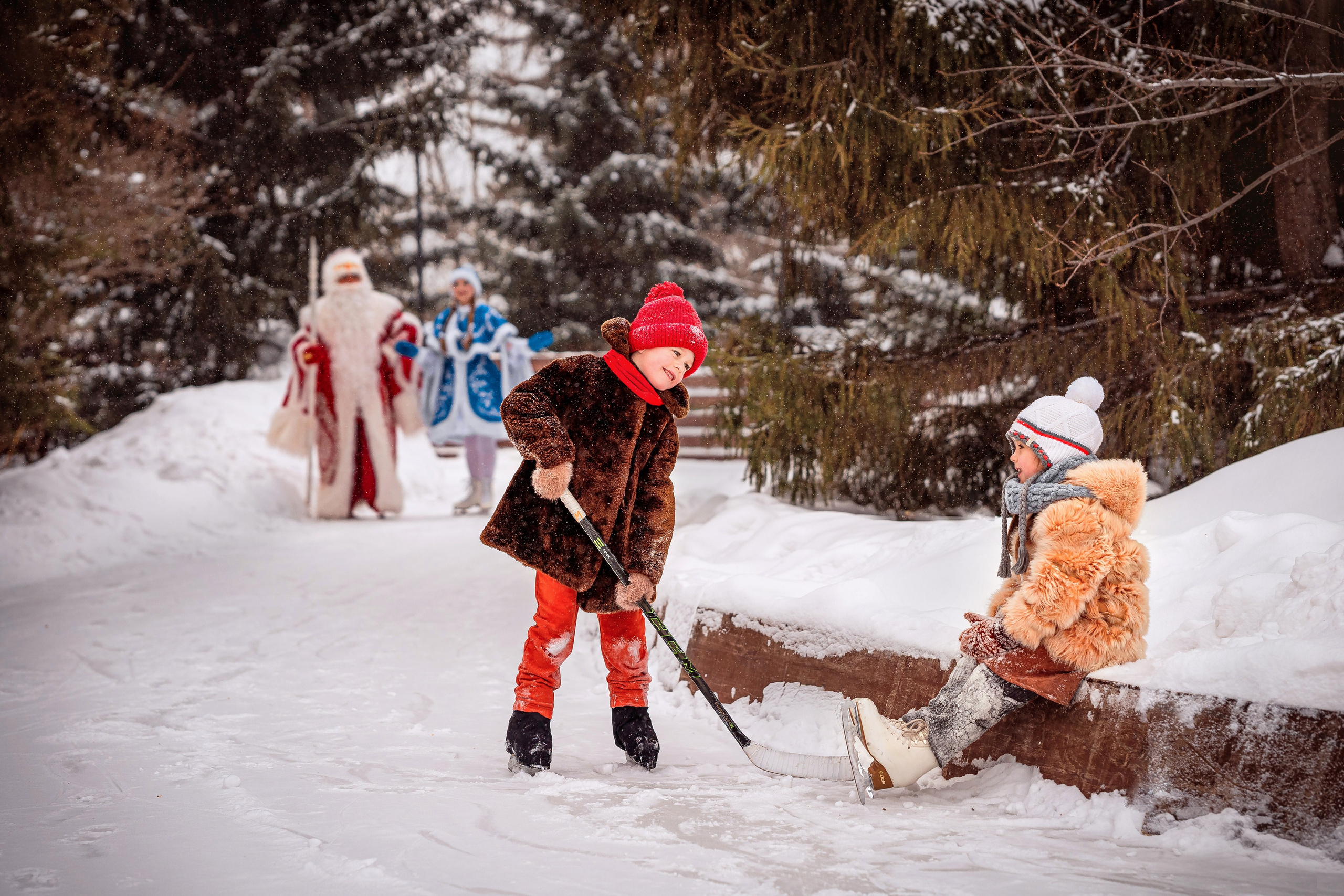 Новогодние приключения Деда Мороза и Снегурочки. Фотограф Валентина Полунина