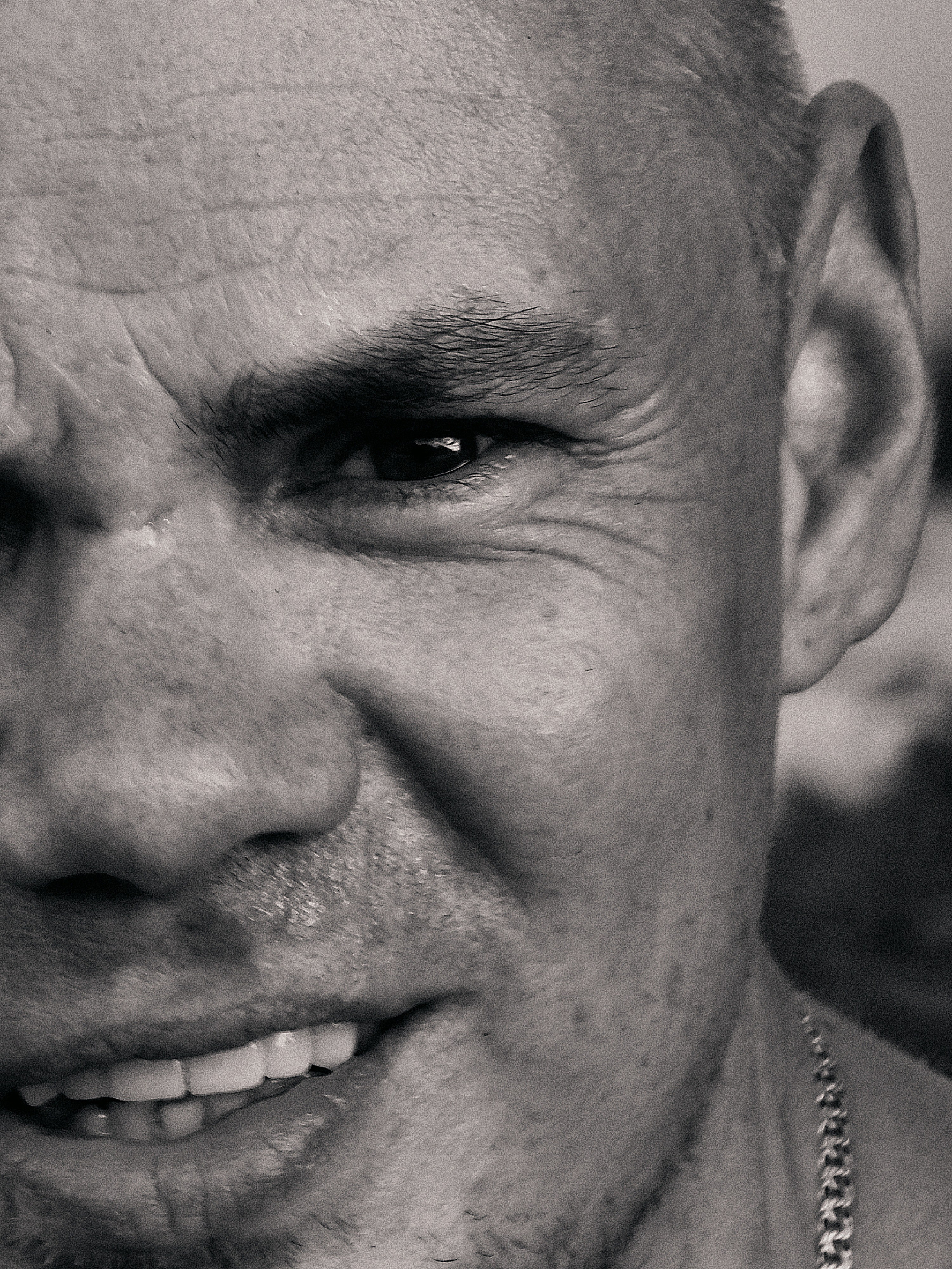 Июль 2025. Den Mirov — Фотограф, Музыкант