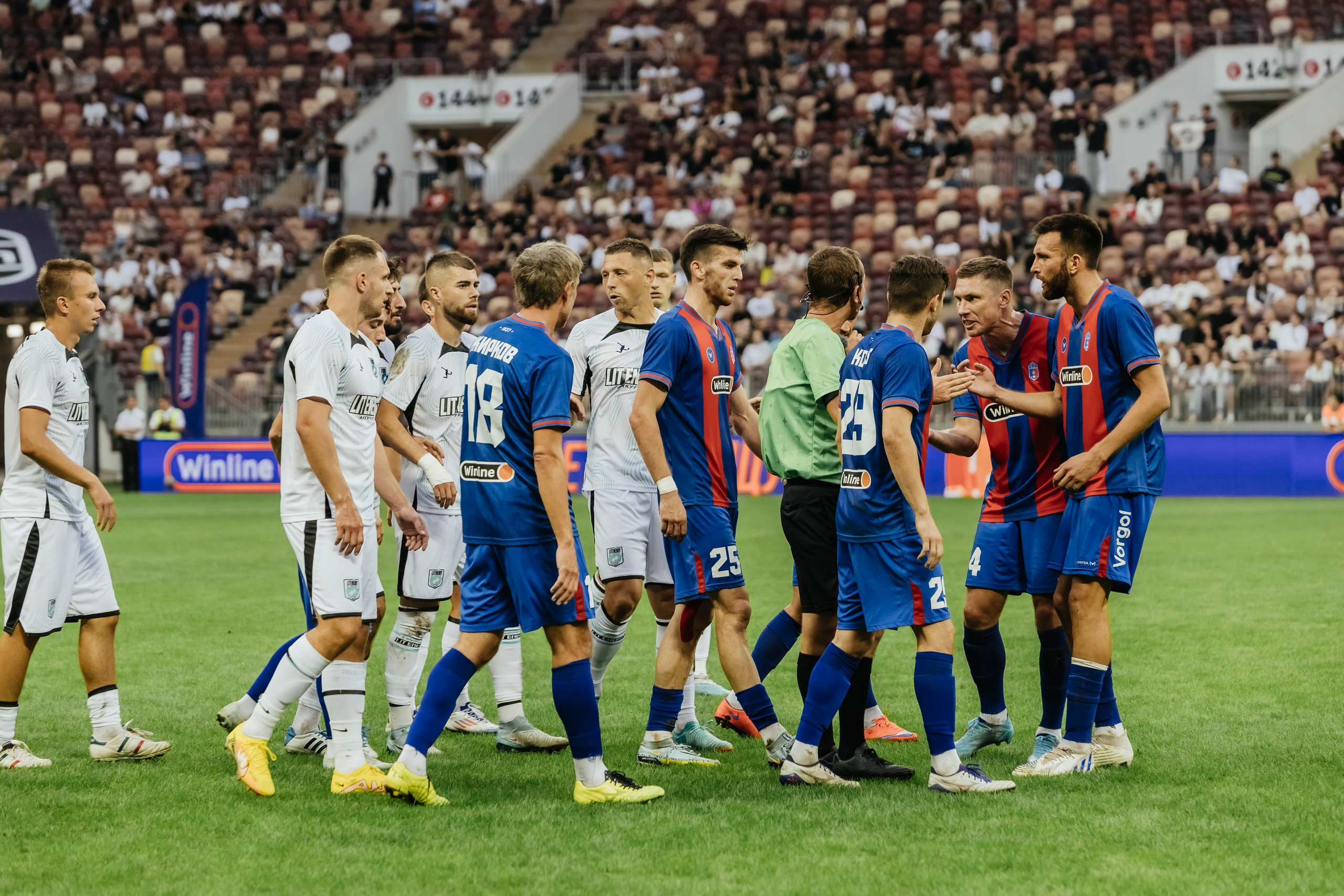 СКА Ростов-на-Дону -LIT Energy в Лужниках MFL. Репортажный, event, концертный и backstage фотограф из Москвы Виталий Кривцов