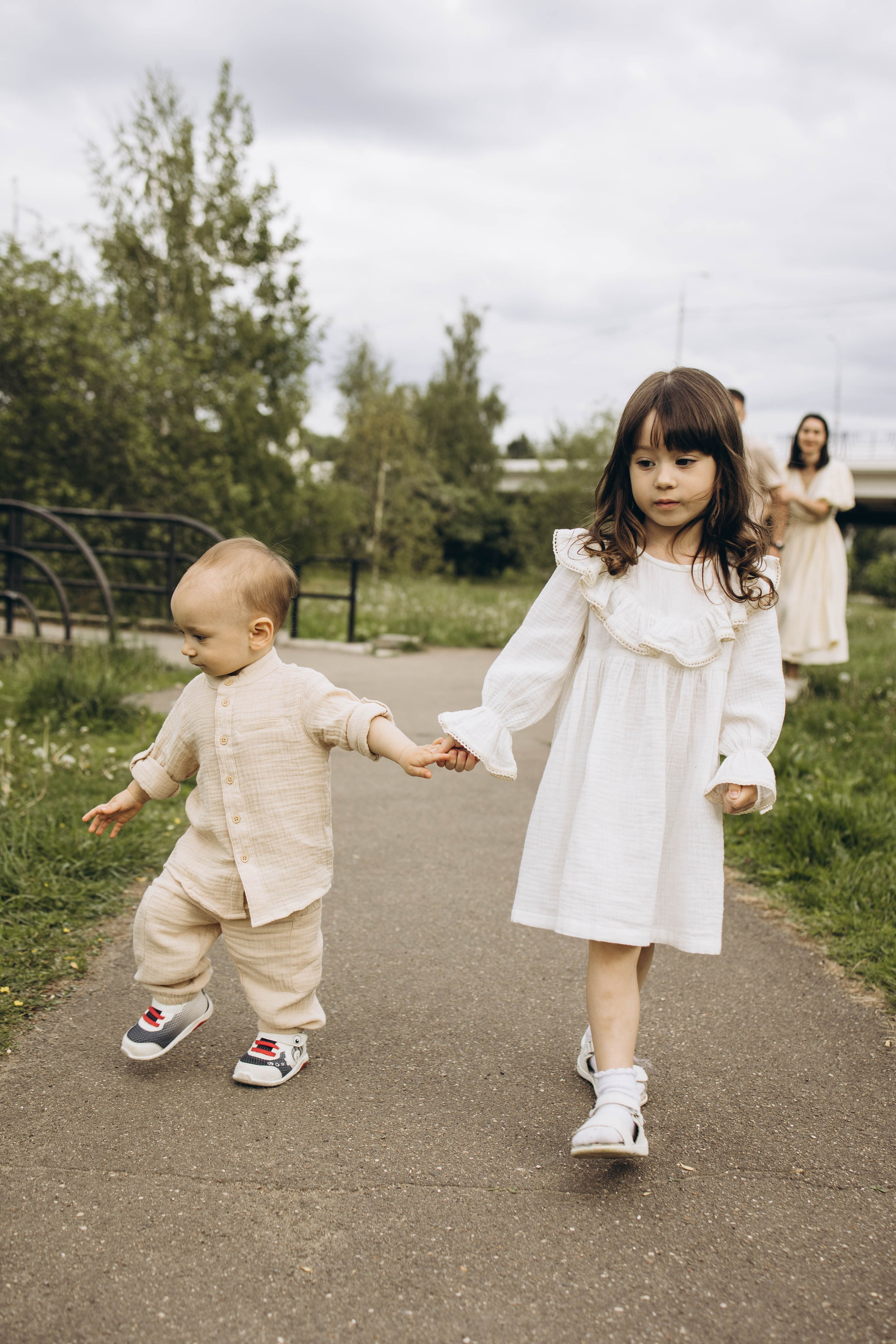 Маша, Женя, Ариана и Мирон. Семейный фотограф в Москве Виктория Ястребинская
