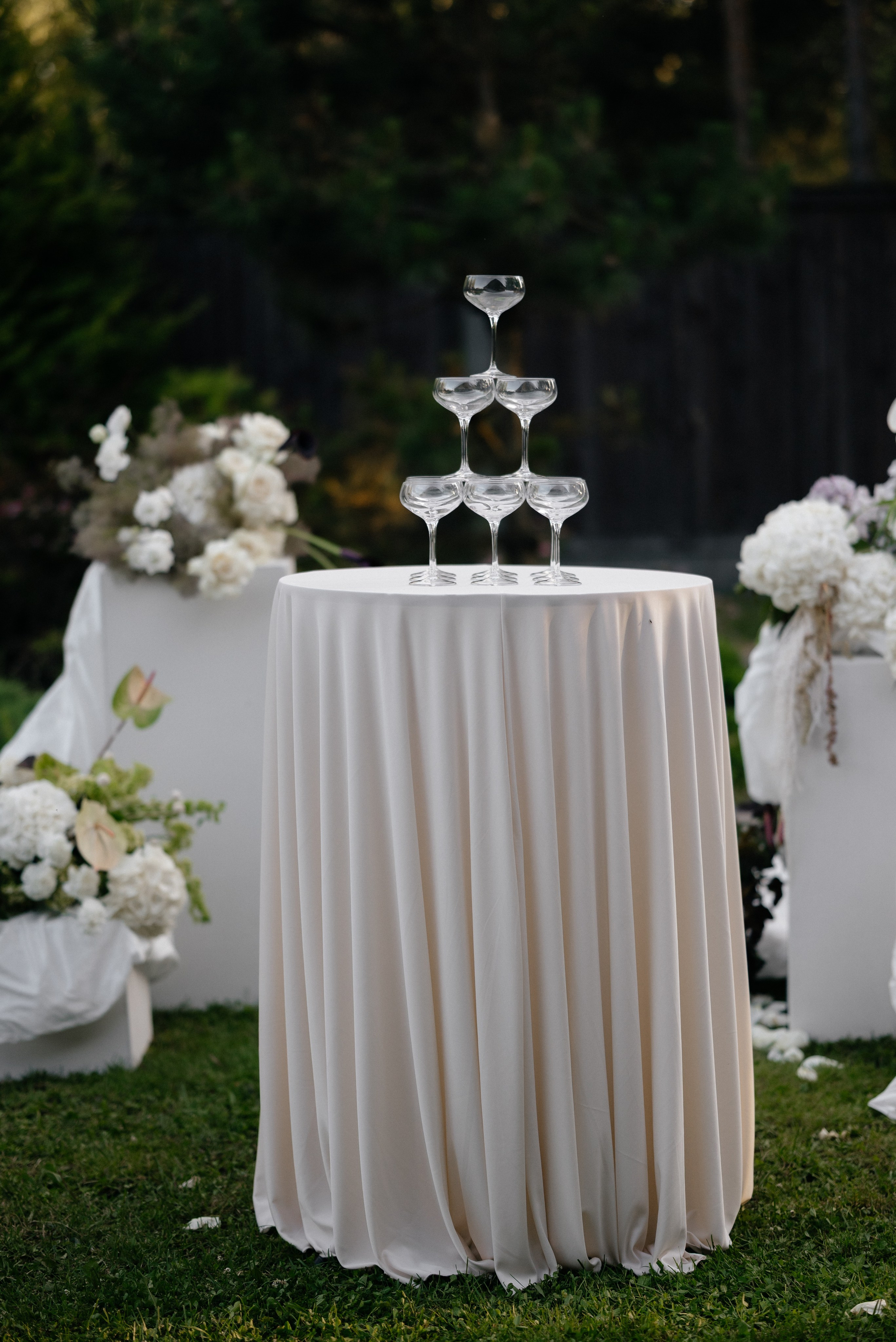 Wedding day in DELICE CHALET. Wedding PHOTOGRAPHER Andrew Vnukov