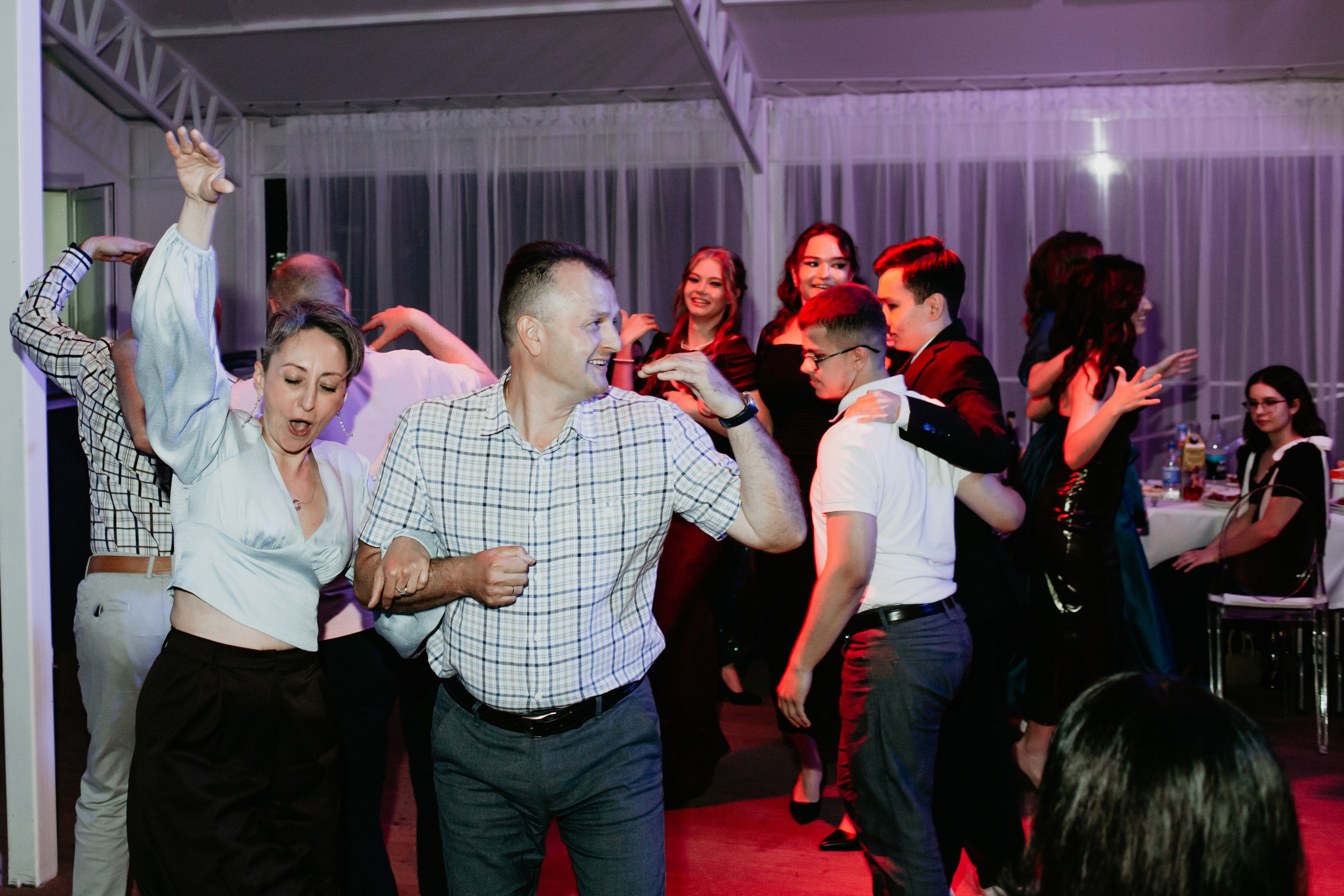 Выпускной 2025 (41 школа) 11 класс. Фотограф в Челябинске Ополихина Анна