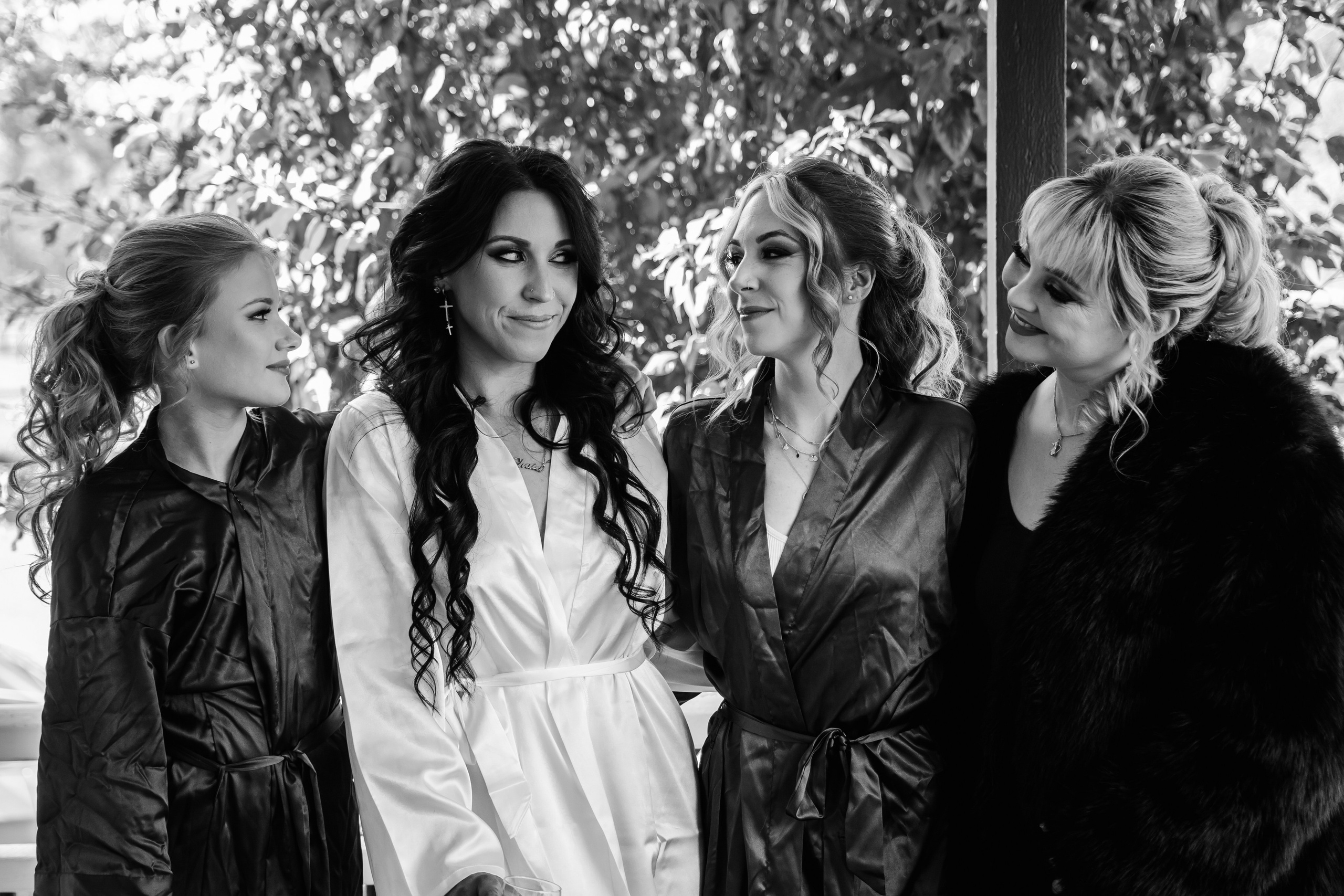 …Endless romance. Golden Moments Editing — We do Wedding’s Retouch and Video Editing