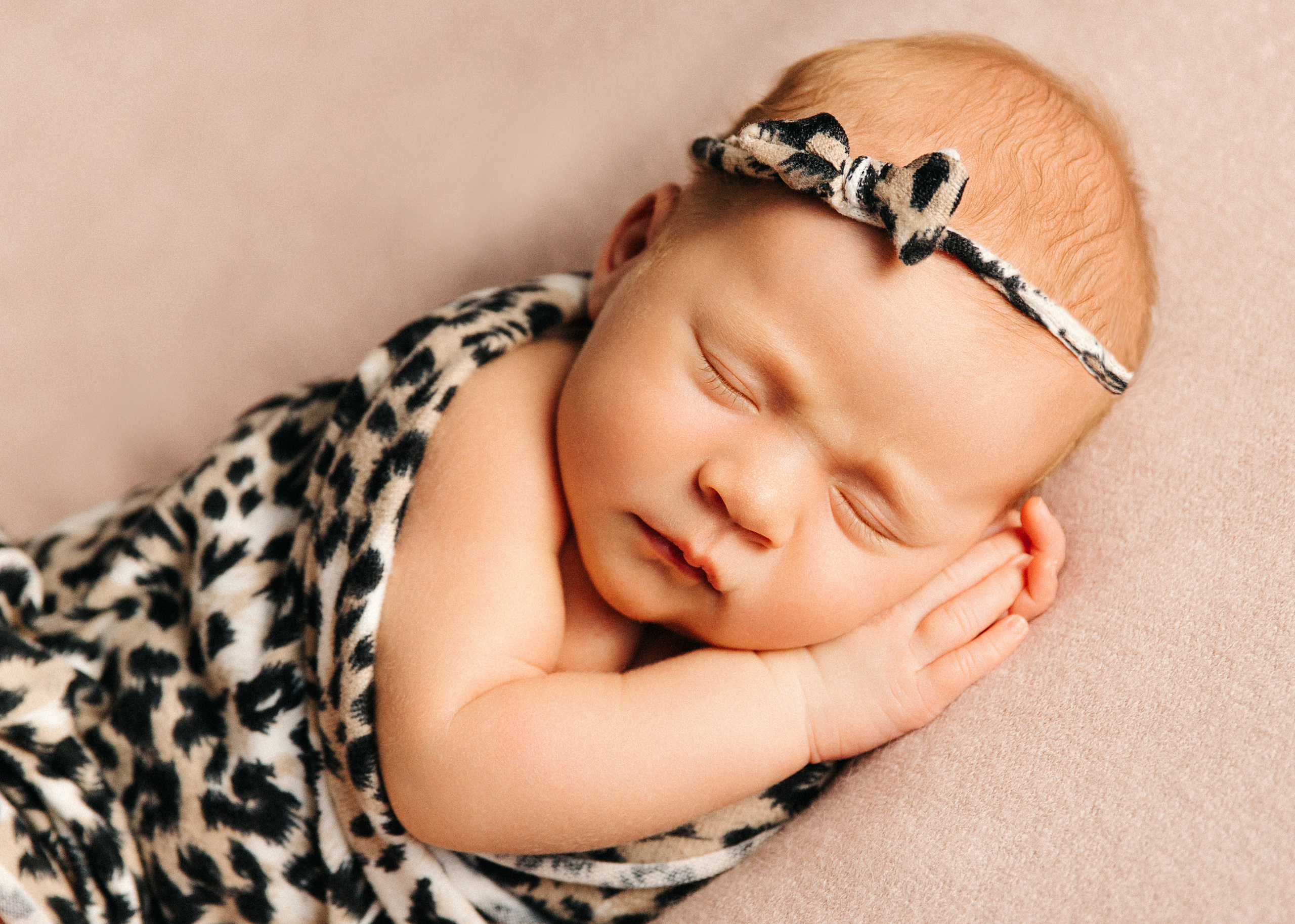 Есения ньюборн. Свадебный и семейный фотограф в Москве Холда Тати