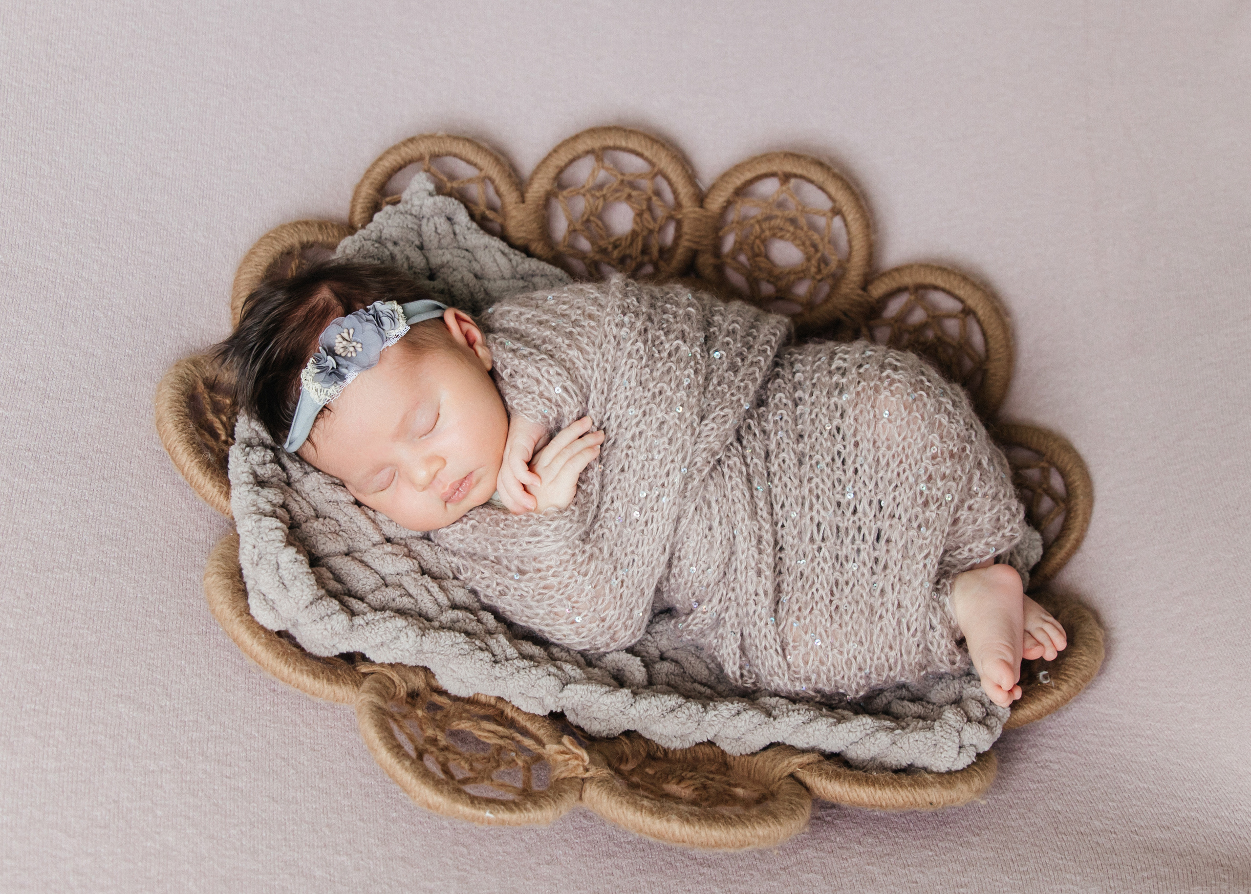 Лиза ньюборн. Свадебный и семейный фотограф в Москве Холда Тати