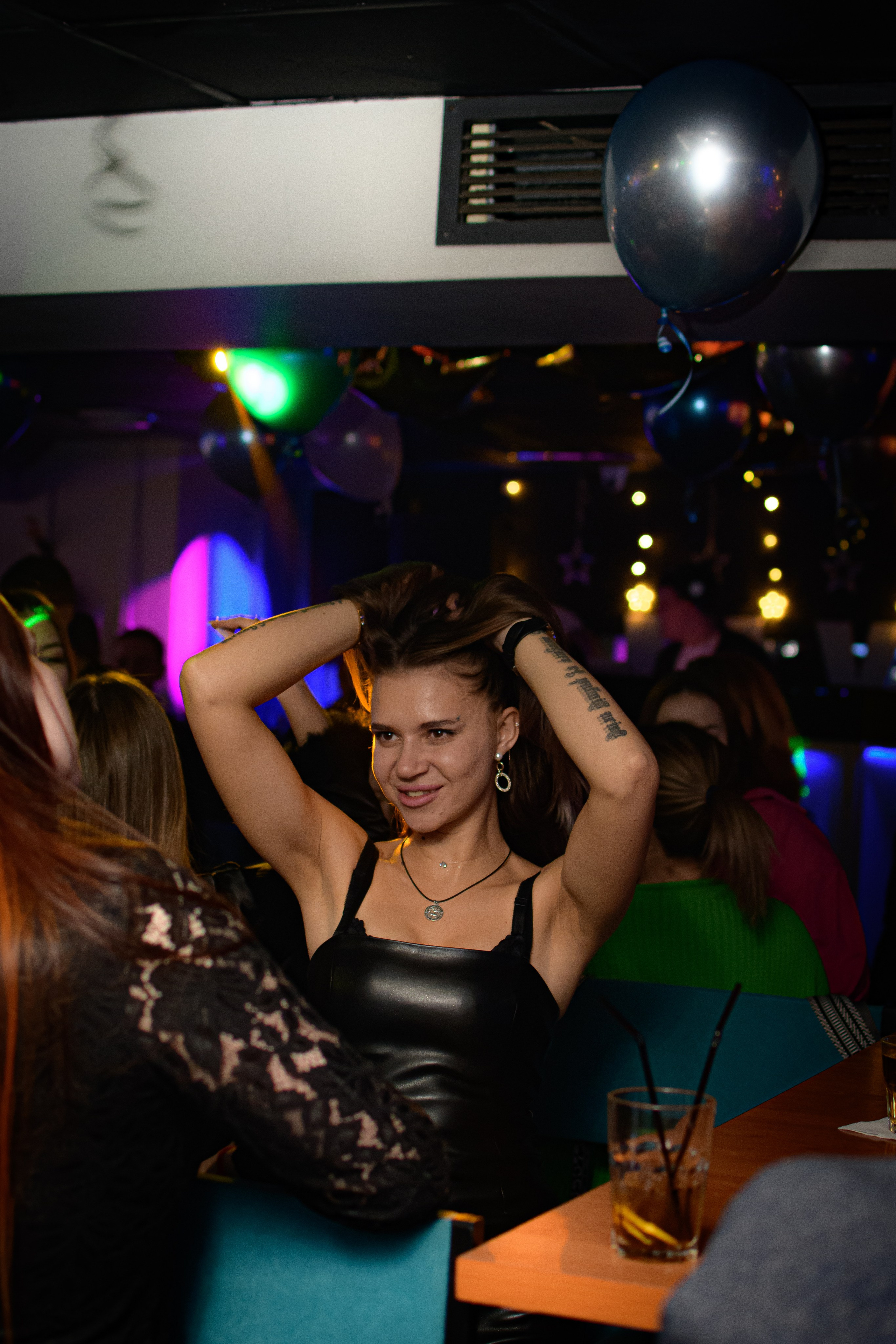 HOLLYWOOD / 6 YEARS. Photokarish