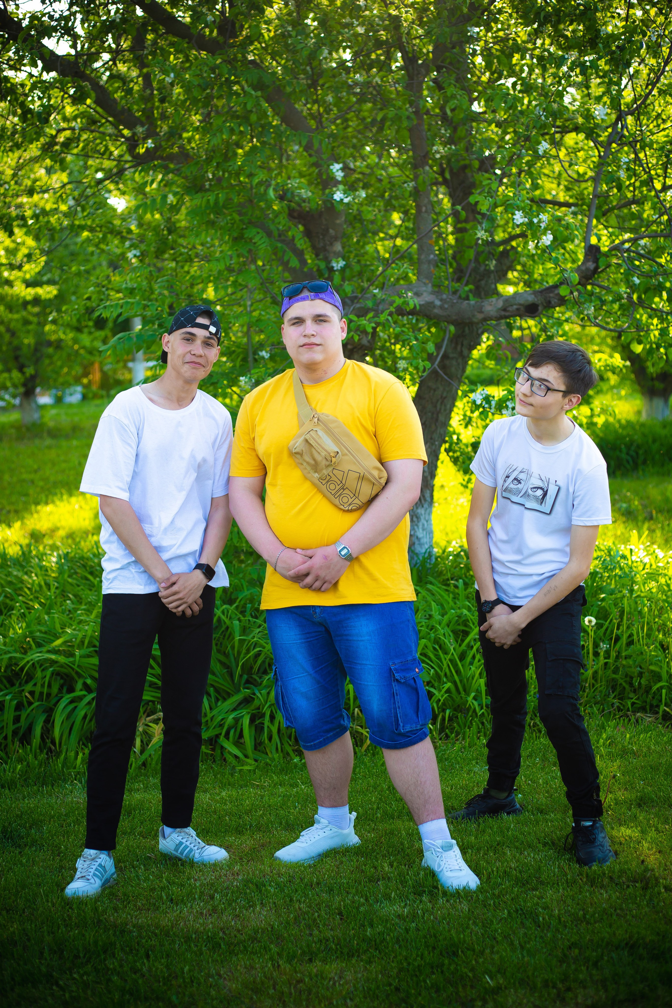 Яркие футболки — В.Хава. Выпускные альбомы Воронеж от Веры Соколовой