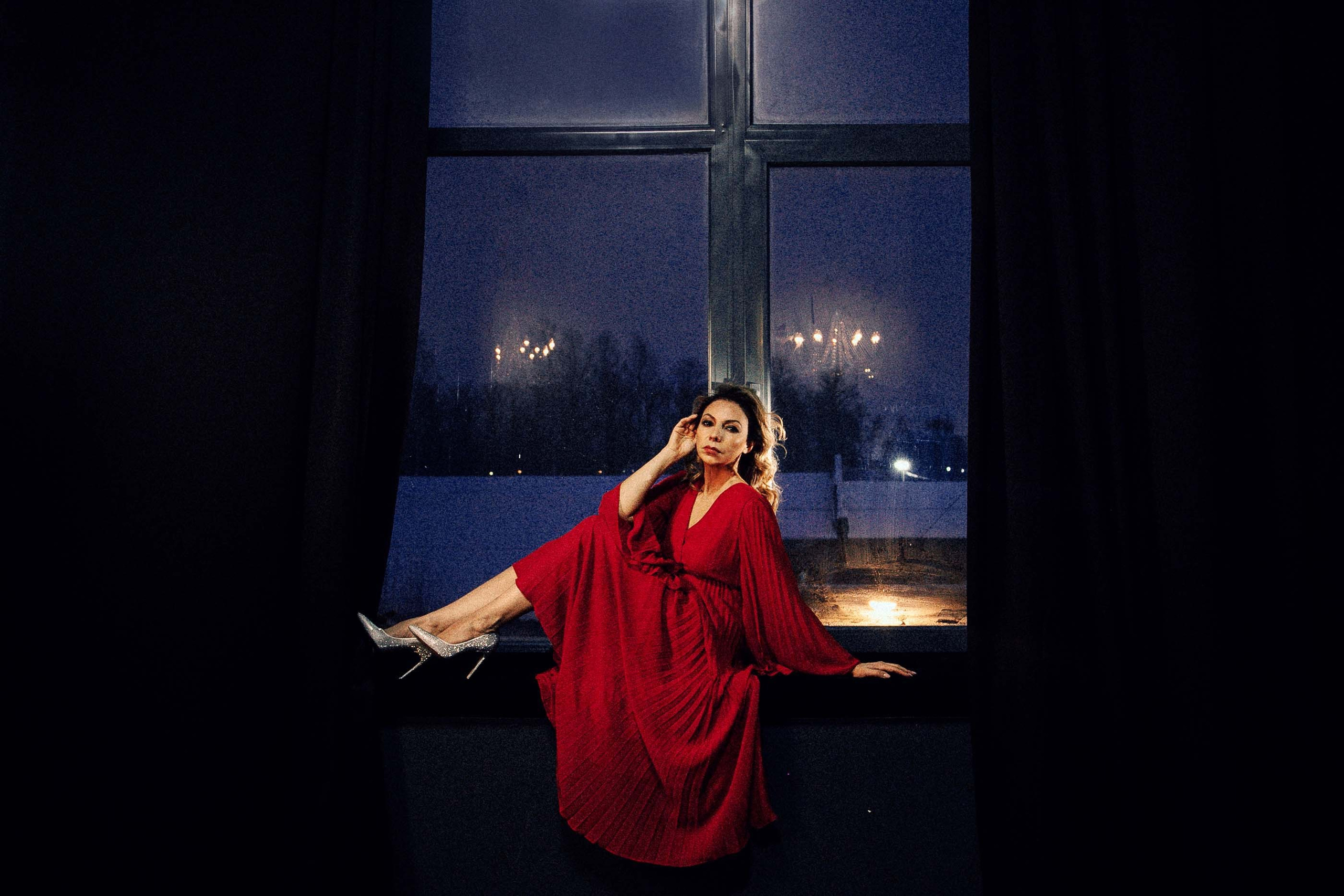 Элеонора в красном. Семейный и детский фотограф в Санкт-Петербург. Natalia Fadel