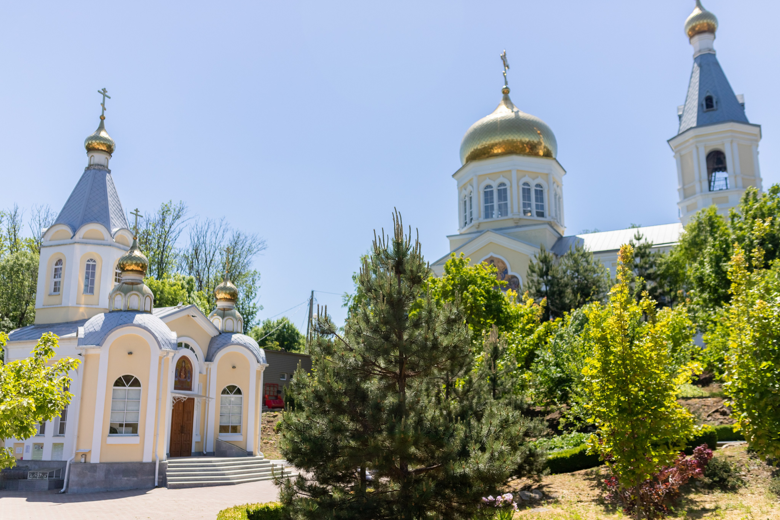 Церковь иконы Божией Матери Живоносный Источник (Петровка). Олеся Семейская свадебный и семейный фотограф в Ростове-на-Дону