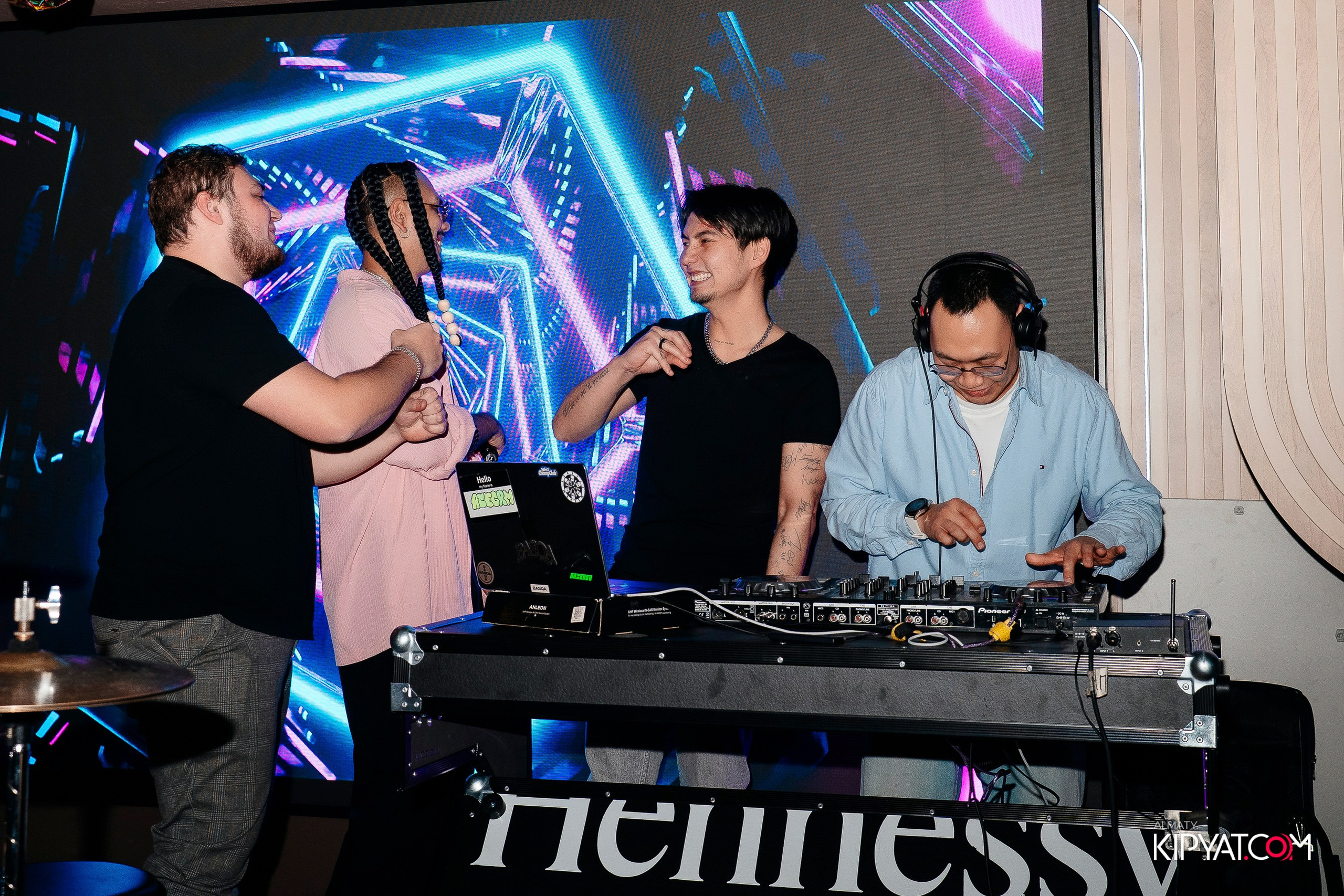 РЕСТОРАН РИС НА НАЗАРБАЕВА. КИПЯТКОМ АЛМАТЫ! Фотосъемка мероприятий в Алматы