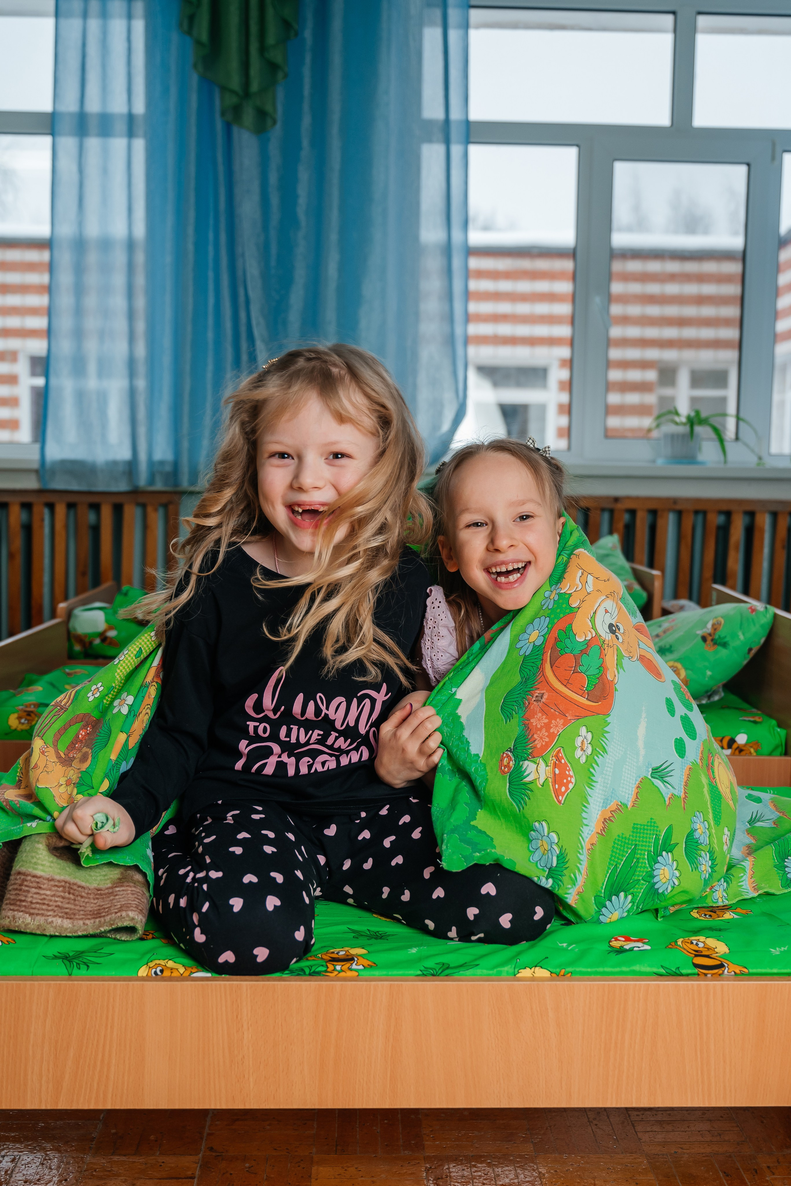 Детский сад. Фото. Современные выпускные альбомы. Воткинск