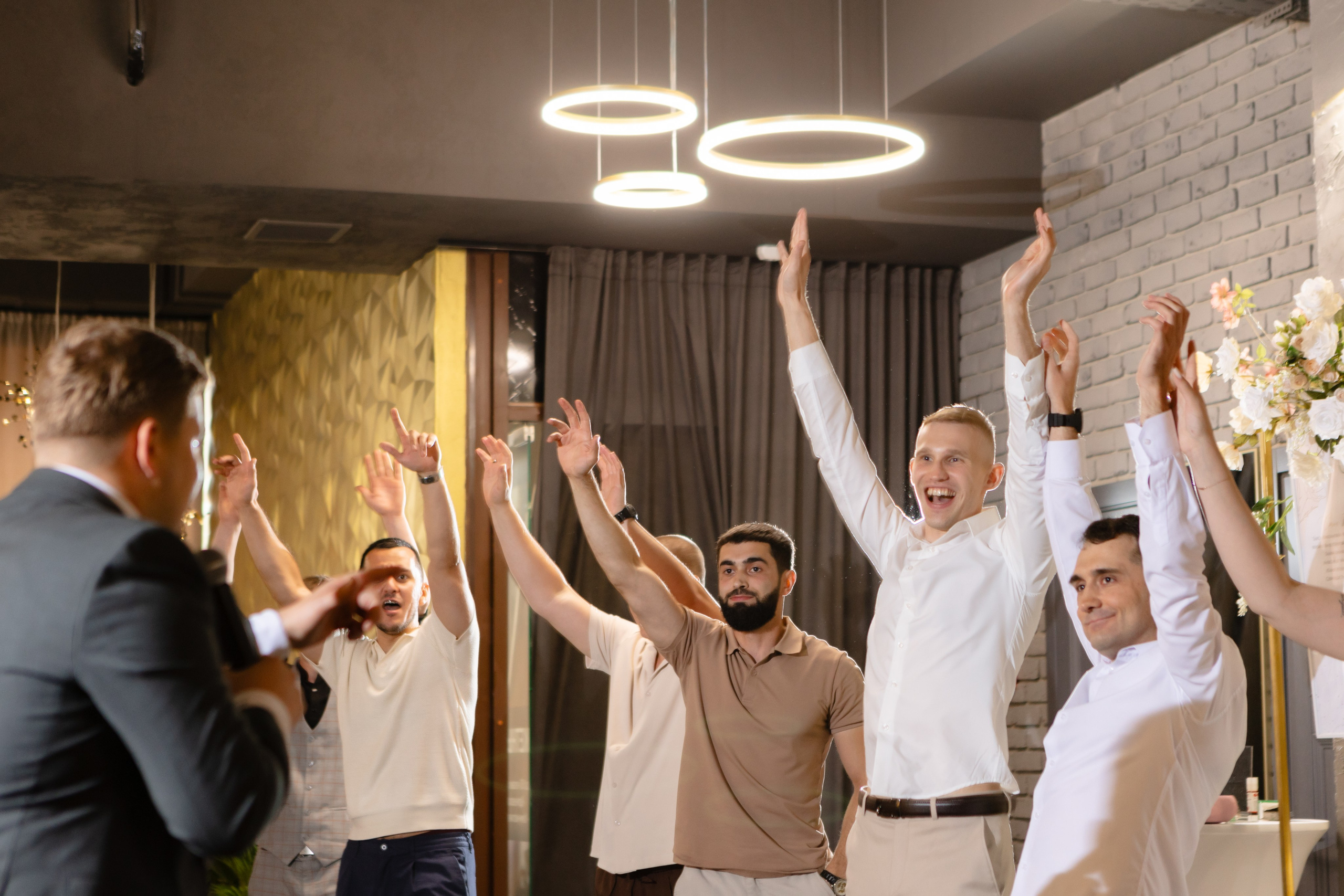 Вика и Валентин. Главная