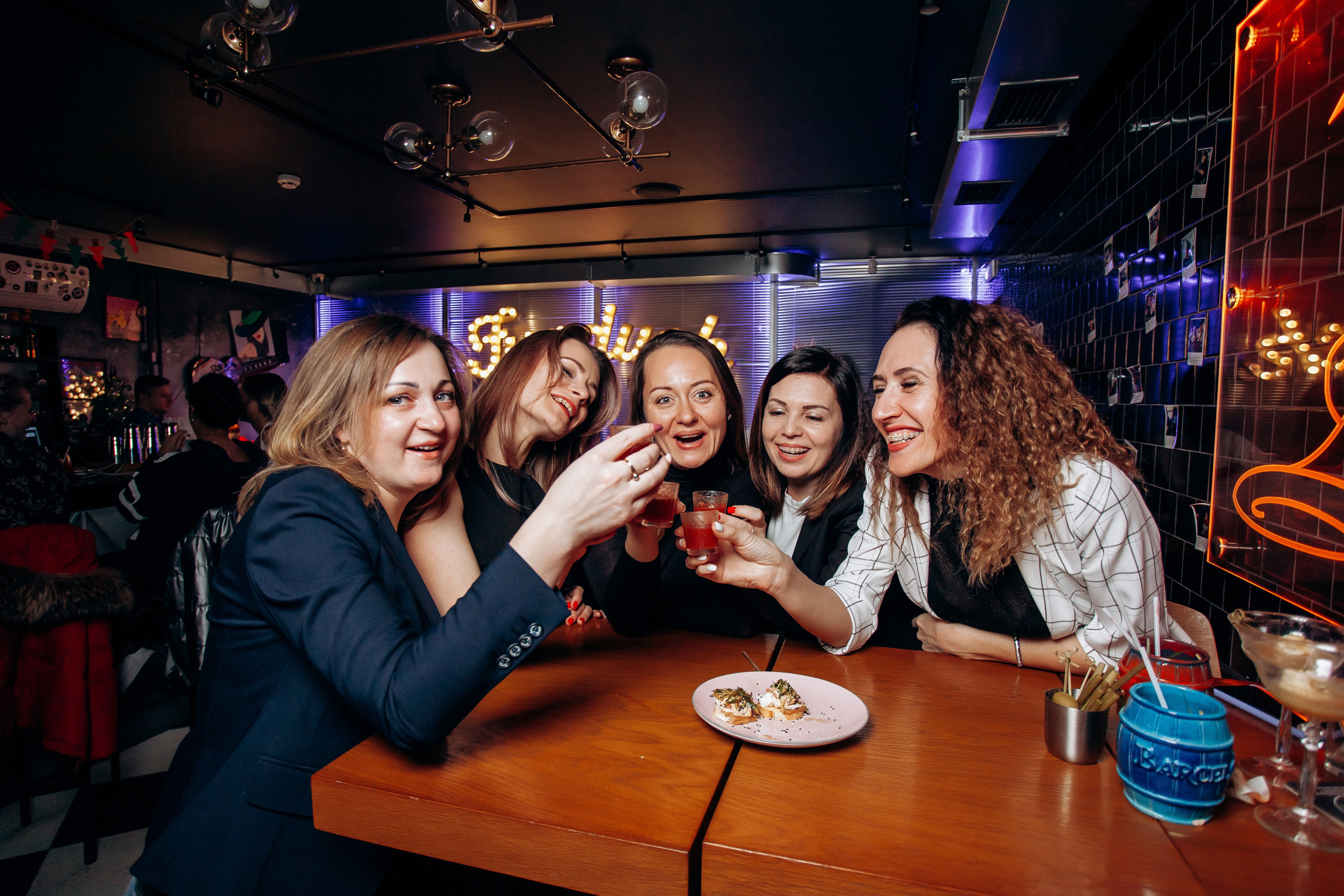 Девичники, корпоративы, юбилеи. Ваш универсальный фотограф Евгения Дунаевская