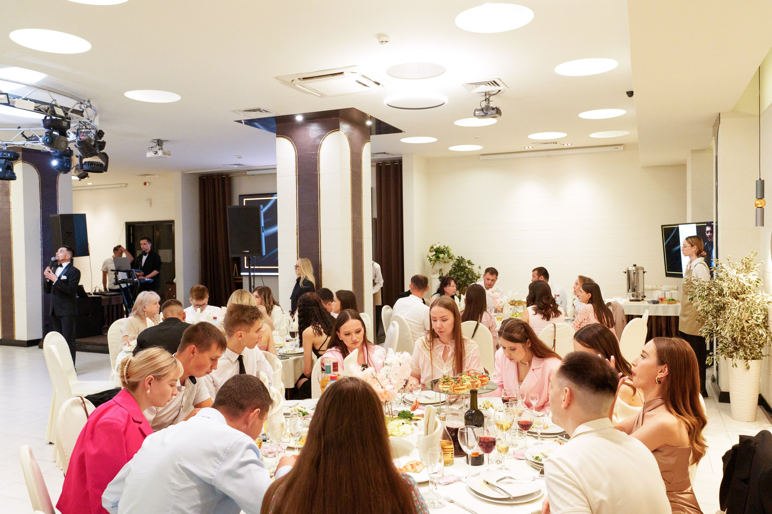 Банкетные залы. Иван Упоров — фотограф, рилсмейкер чебоксары