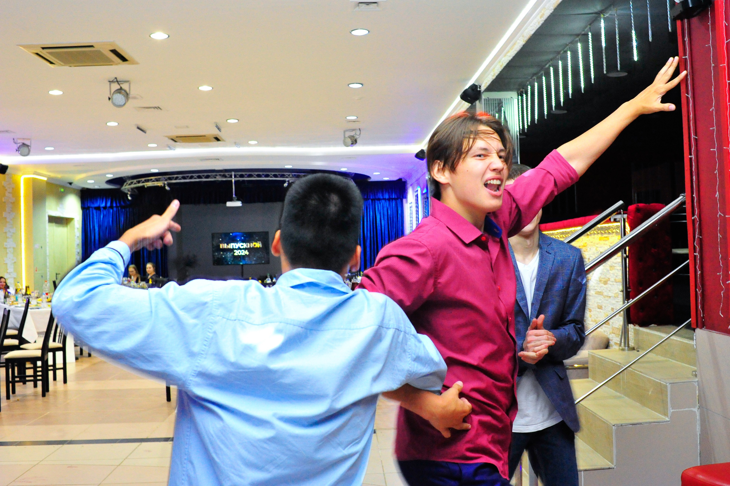 Выпускной 11б Гимназия 53. Фотограф Магнитогорск Данил Семенов