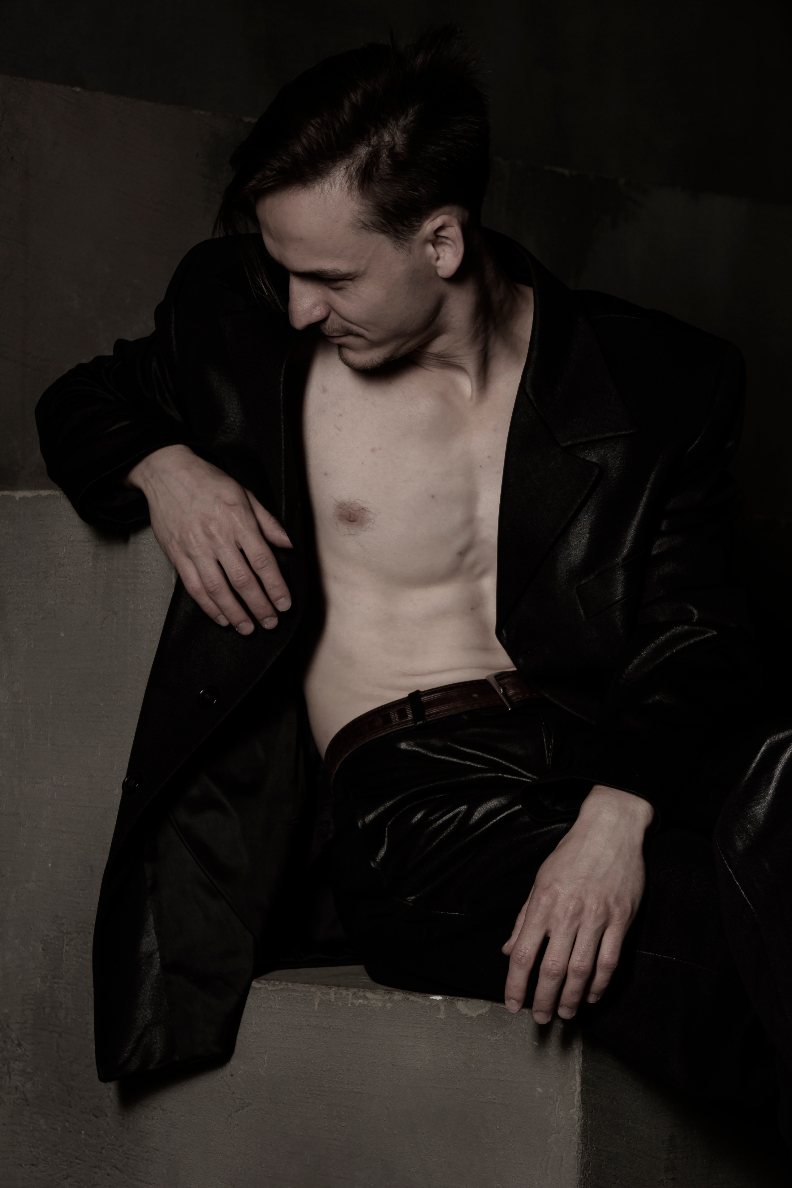 Фотосессия «Черное пальто». Портретный фотограф в Москве и Московской области Гнутиков Сергей