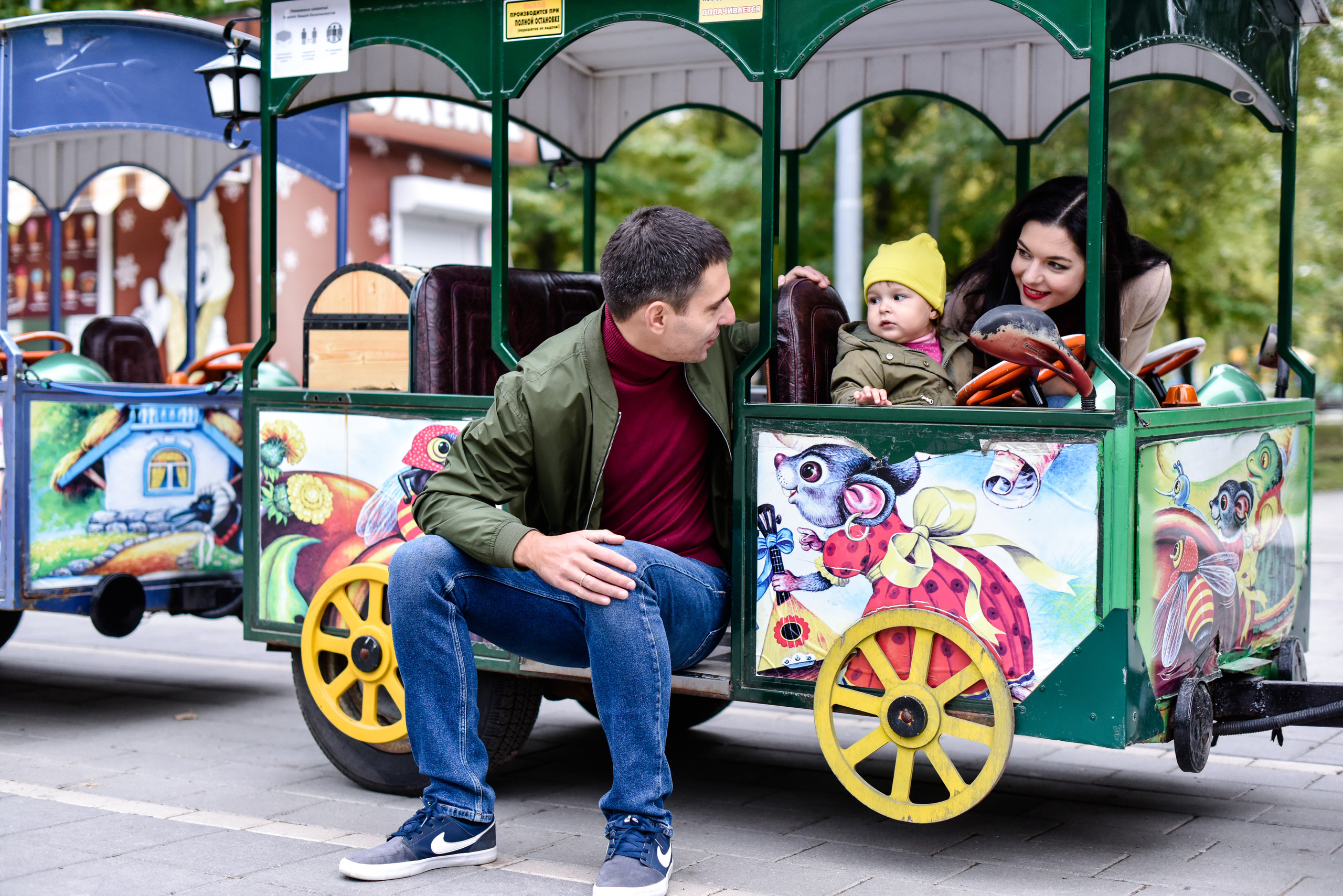 Семья Даши, Жени и Лизы