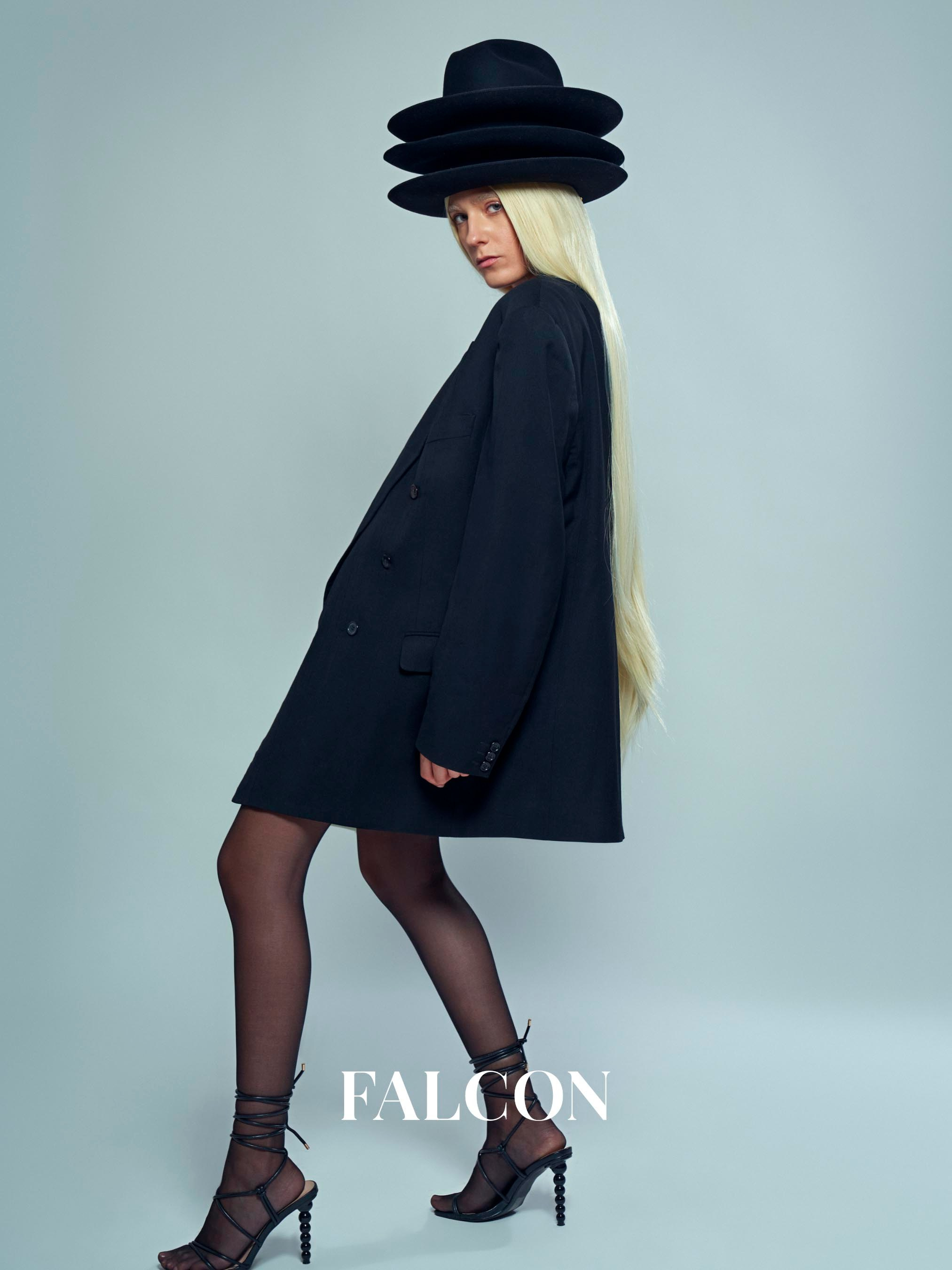 Falcon. Fashion Photographer in Milan